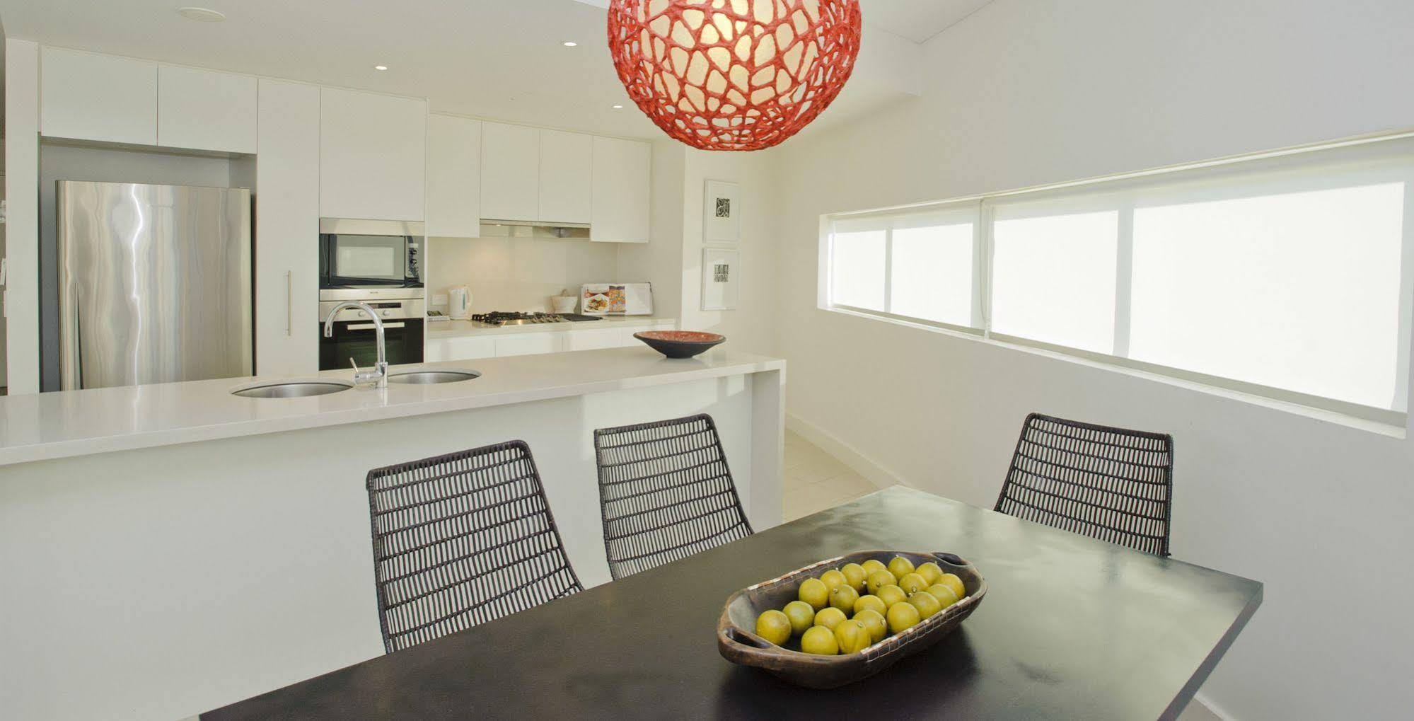 Australis Kirra Surf Apartments