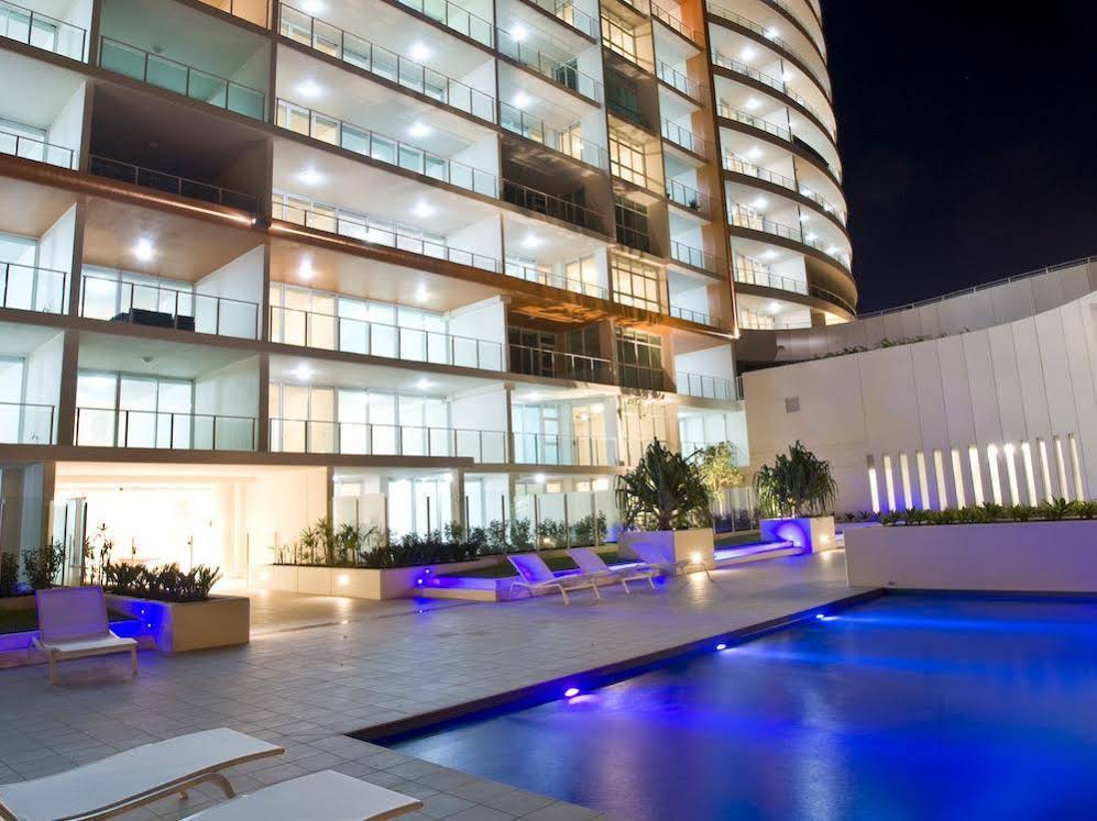 Australis Kirra Surf Apartments