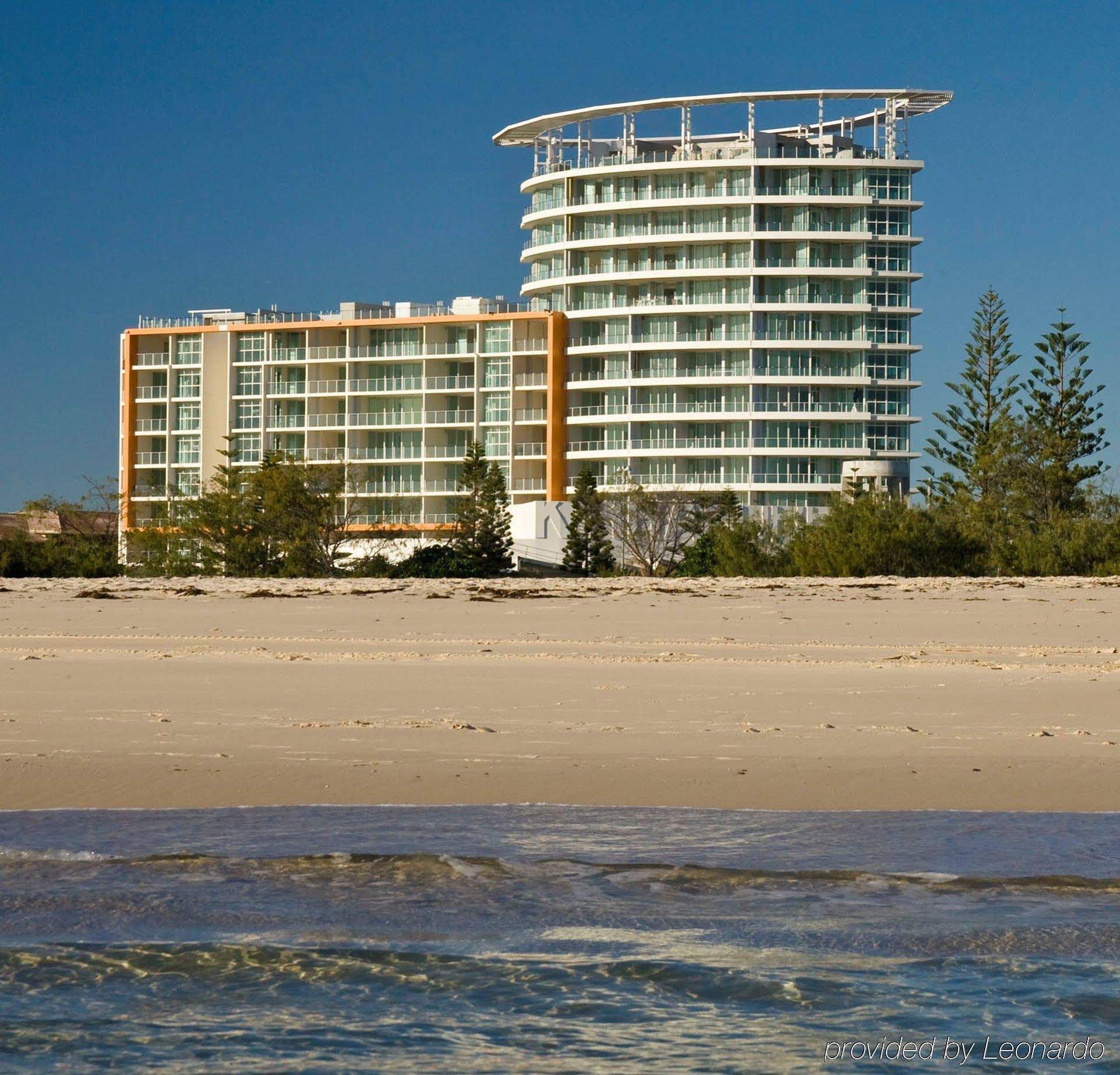 Australis Kirra Surf Apartments