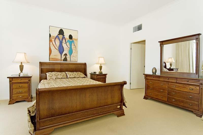 Kirra Beach Apartments