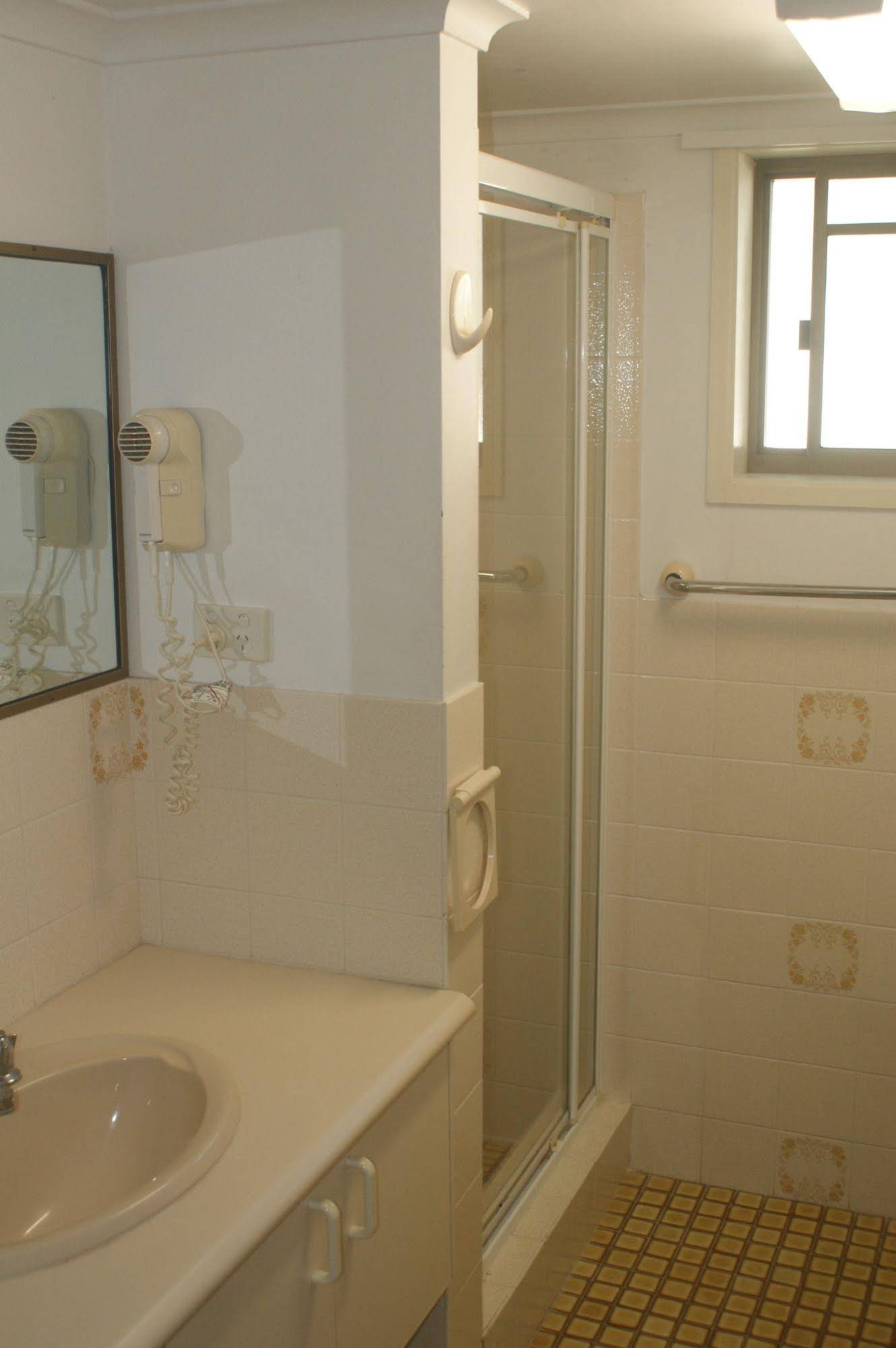 Kirra Vista Holiday Units