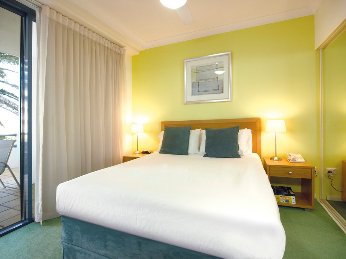 Oaks Gold Coast Calypso Plaza Suites