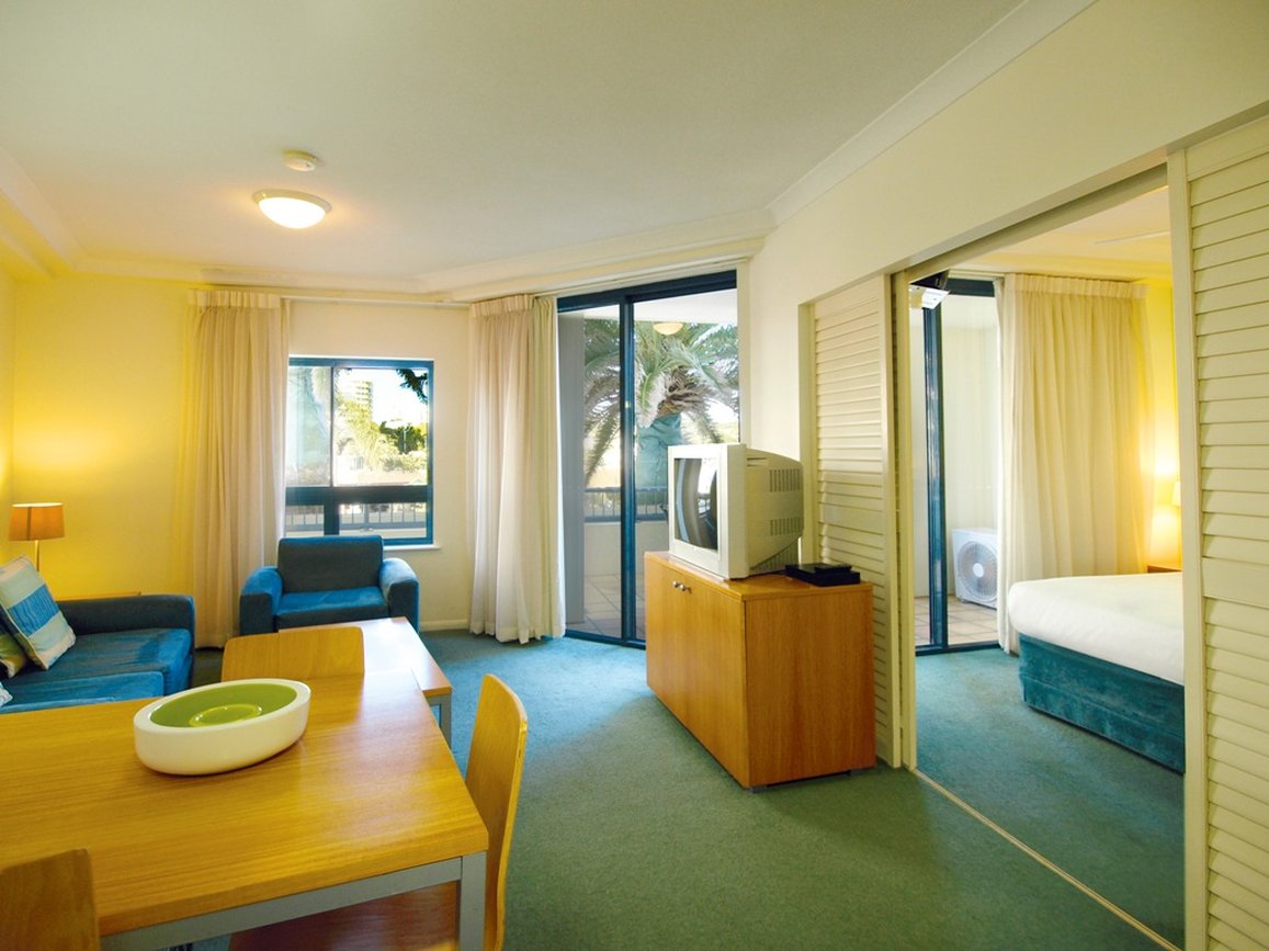 Oaks Gold Coast Calypso Plaza Suites