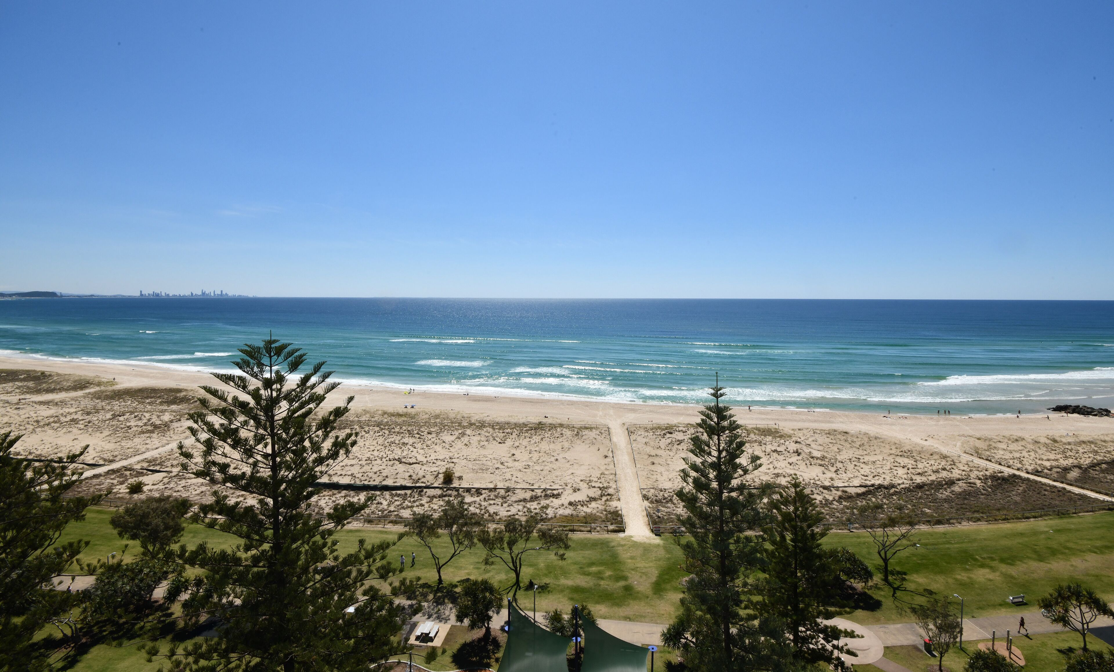 X Kirra Apartments