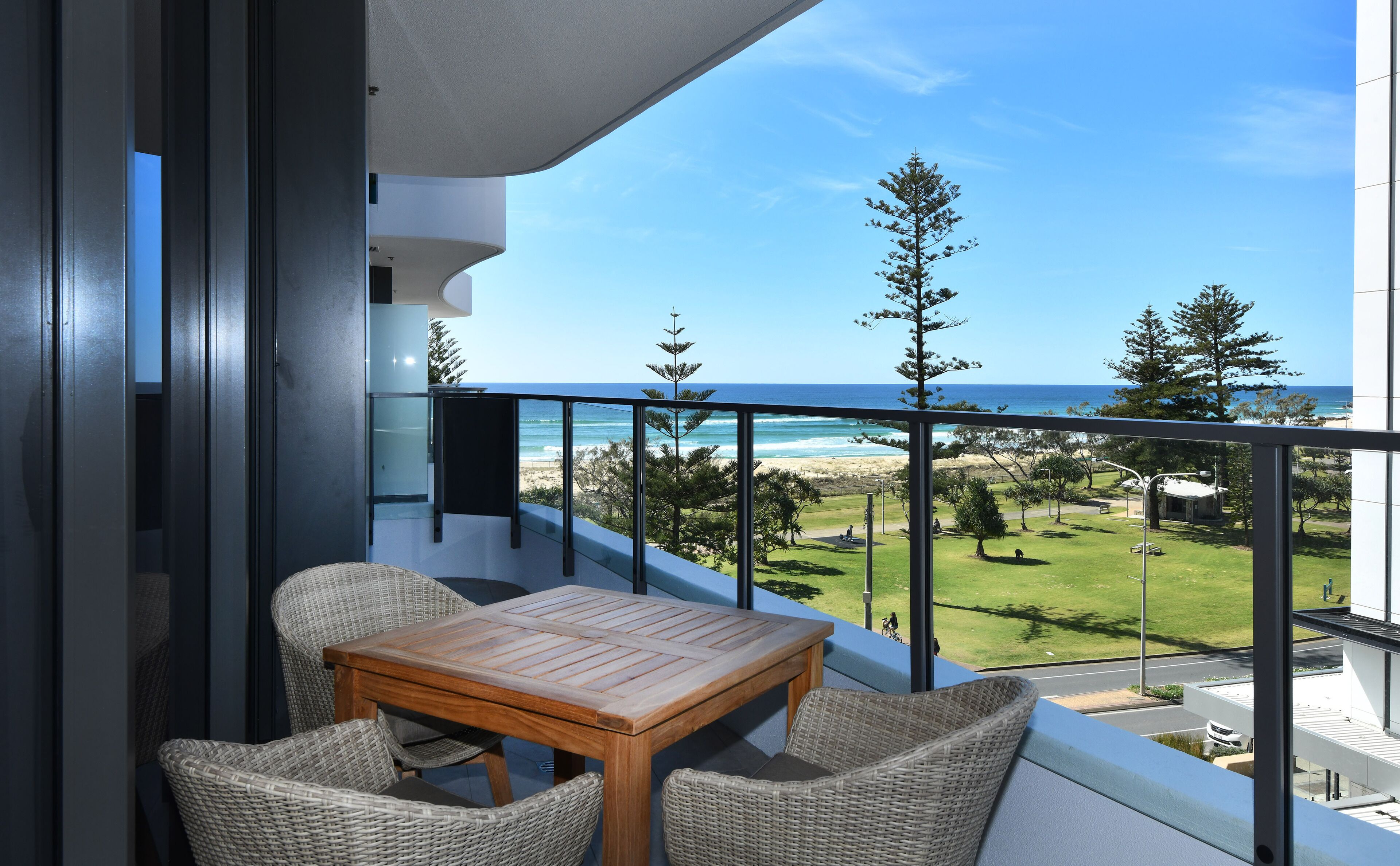 X Kirra Apartments
