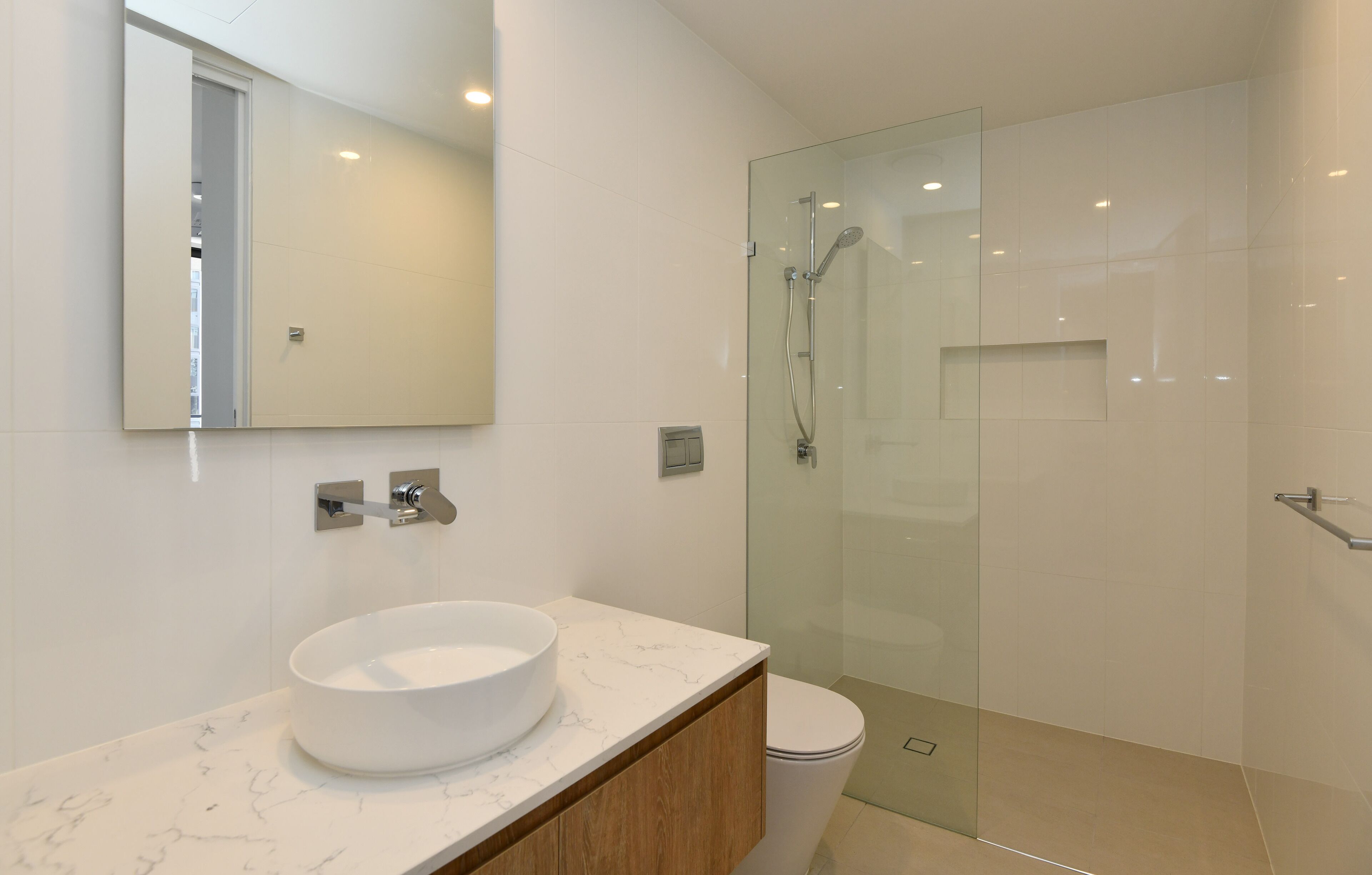 X Kirra Apartments
