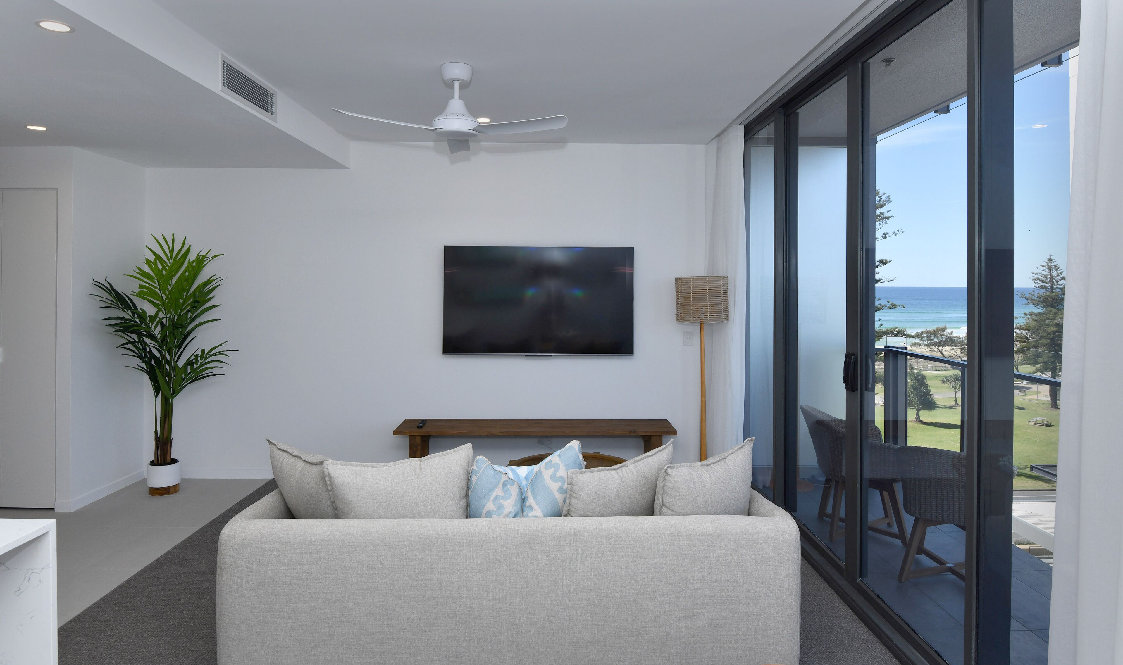 X Kirra Apartments