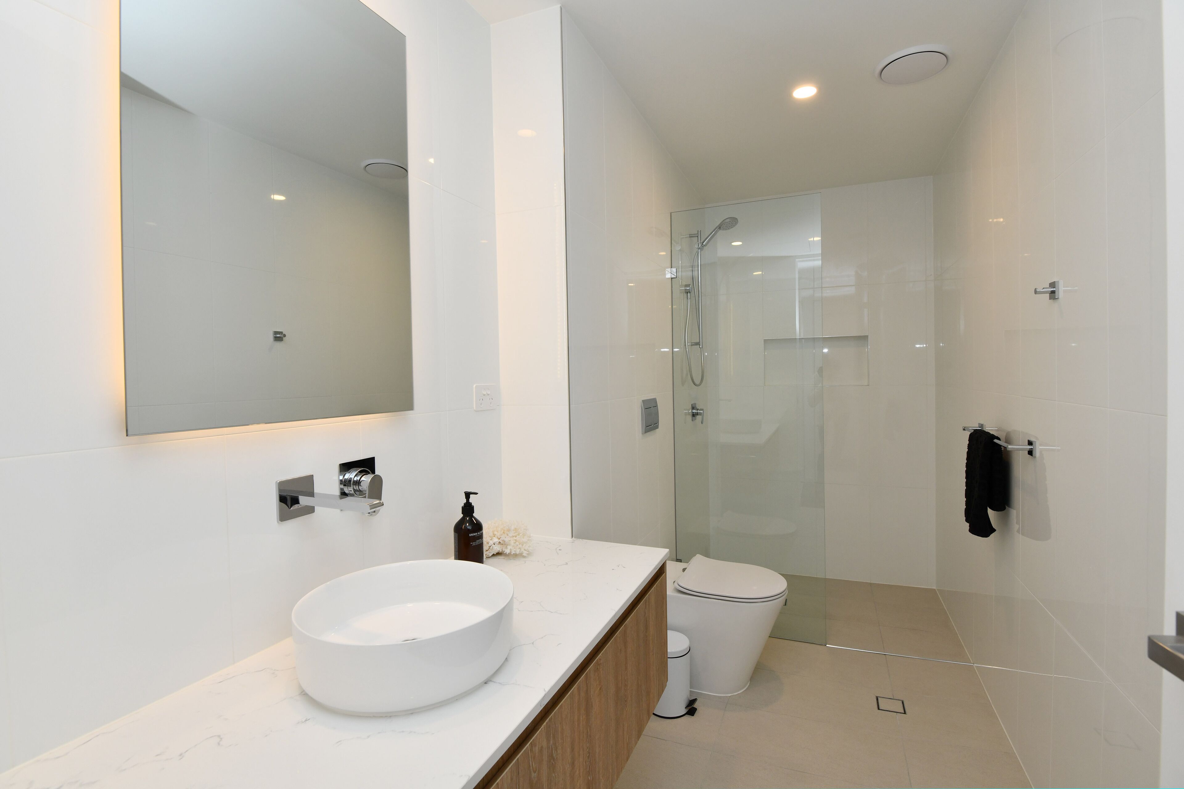 X Kirra Apartments