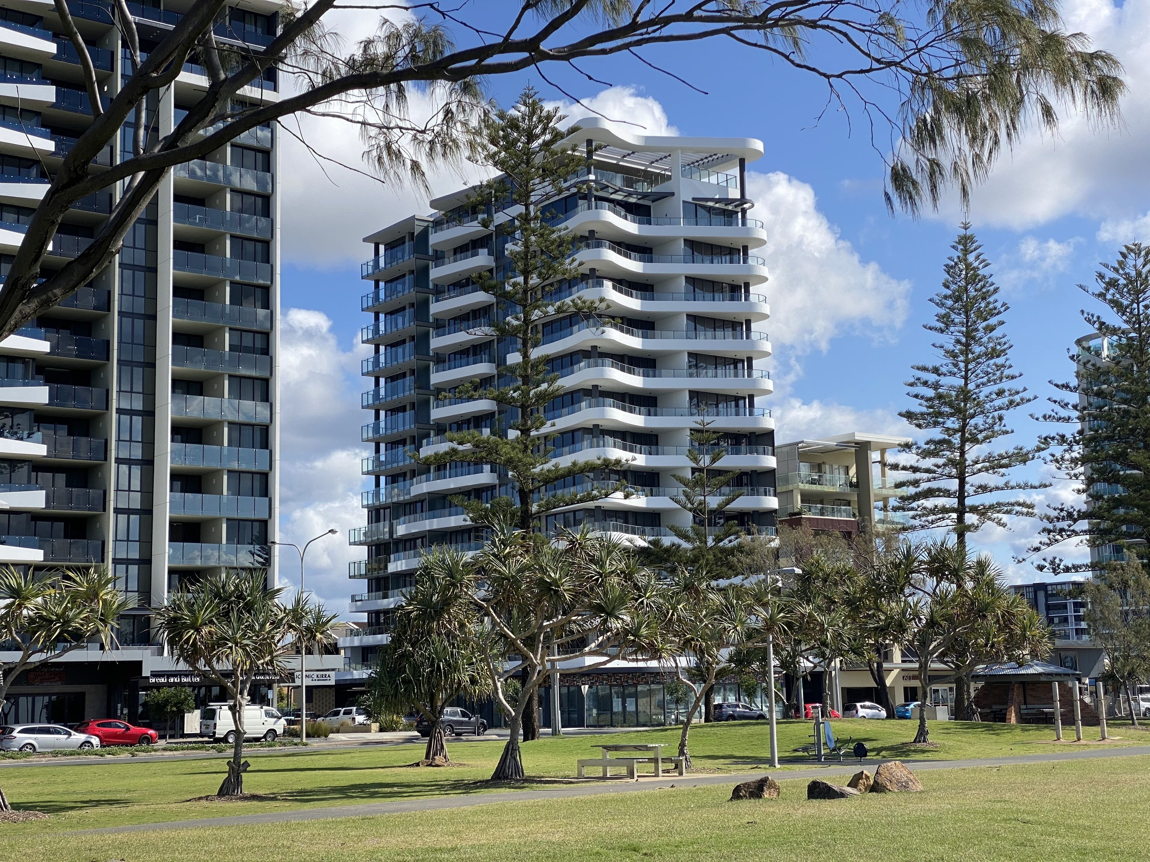 X Kirra Apartments
