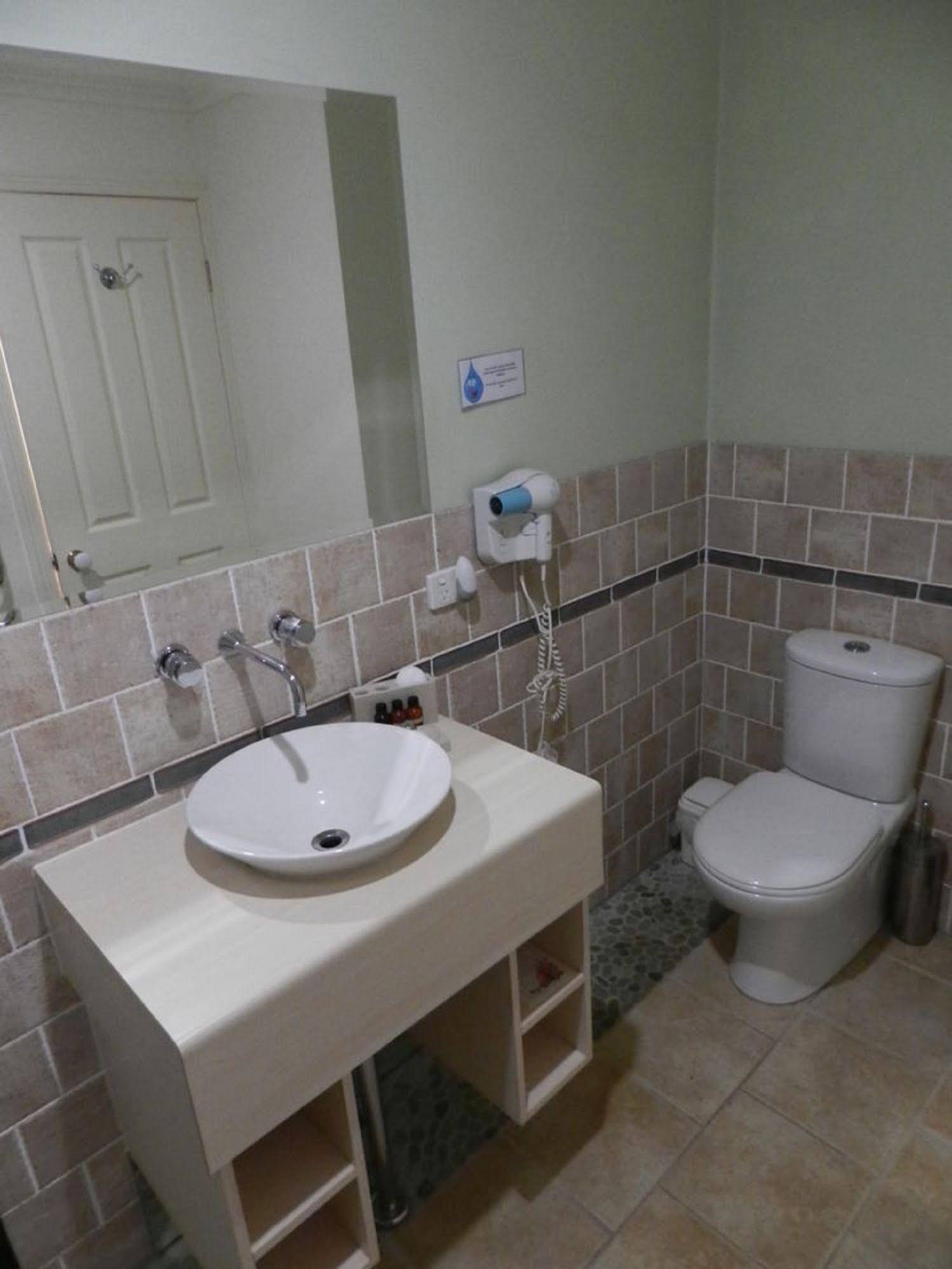Kallora Escape Bed & Breakfast