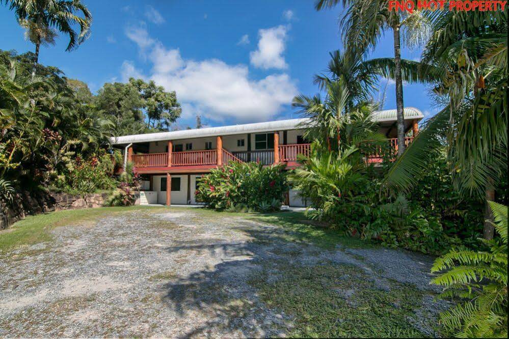 Daintree Manor Bed & Breakfast