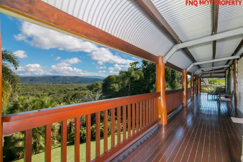 Daintree Manor Bed & Breakfast