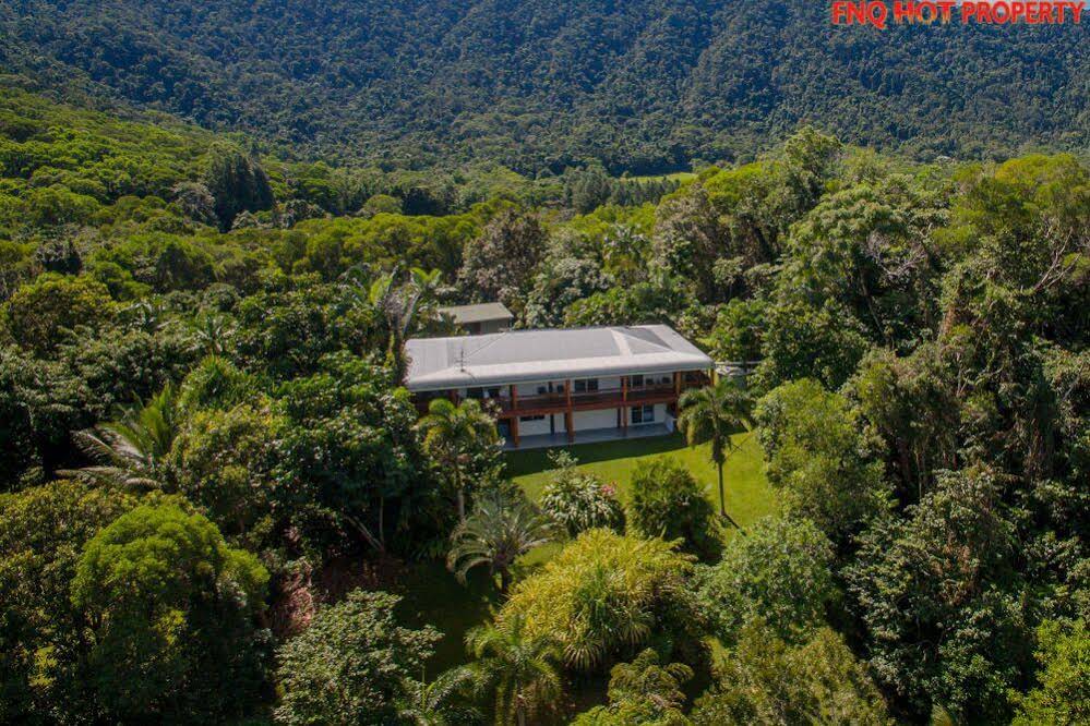 Daintree Manor Bed & Breakfast