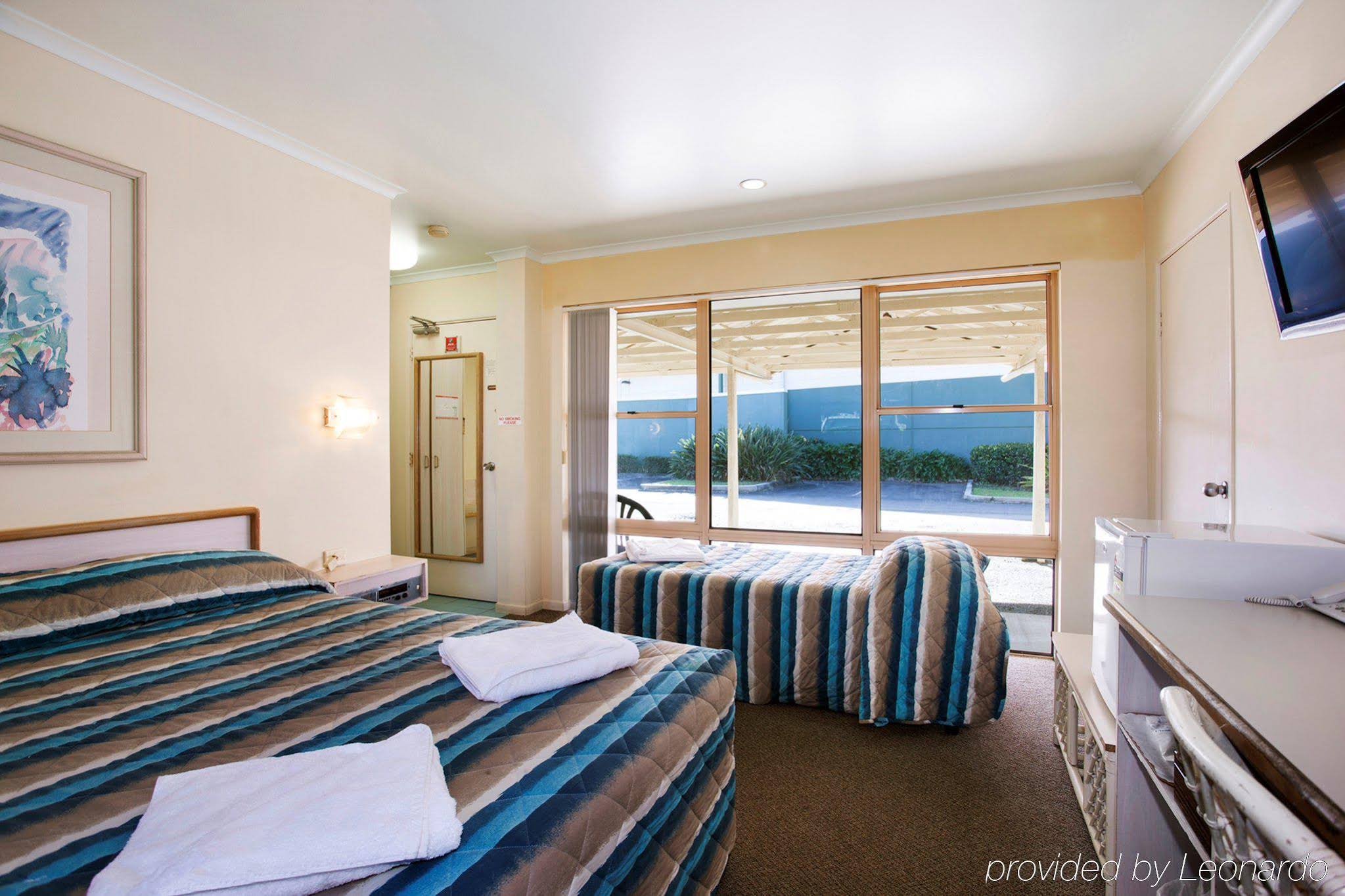 Nightcap at Balaclava Hotel