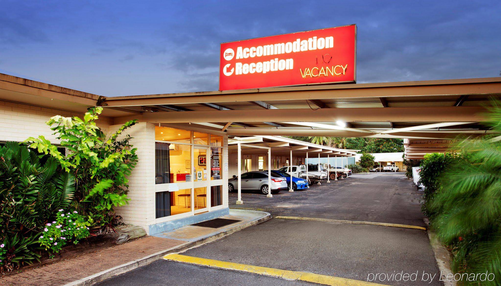 Nightcap at Balaclava Hotel