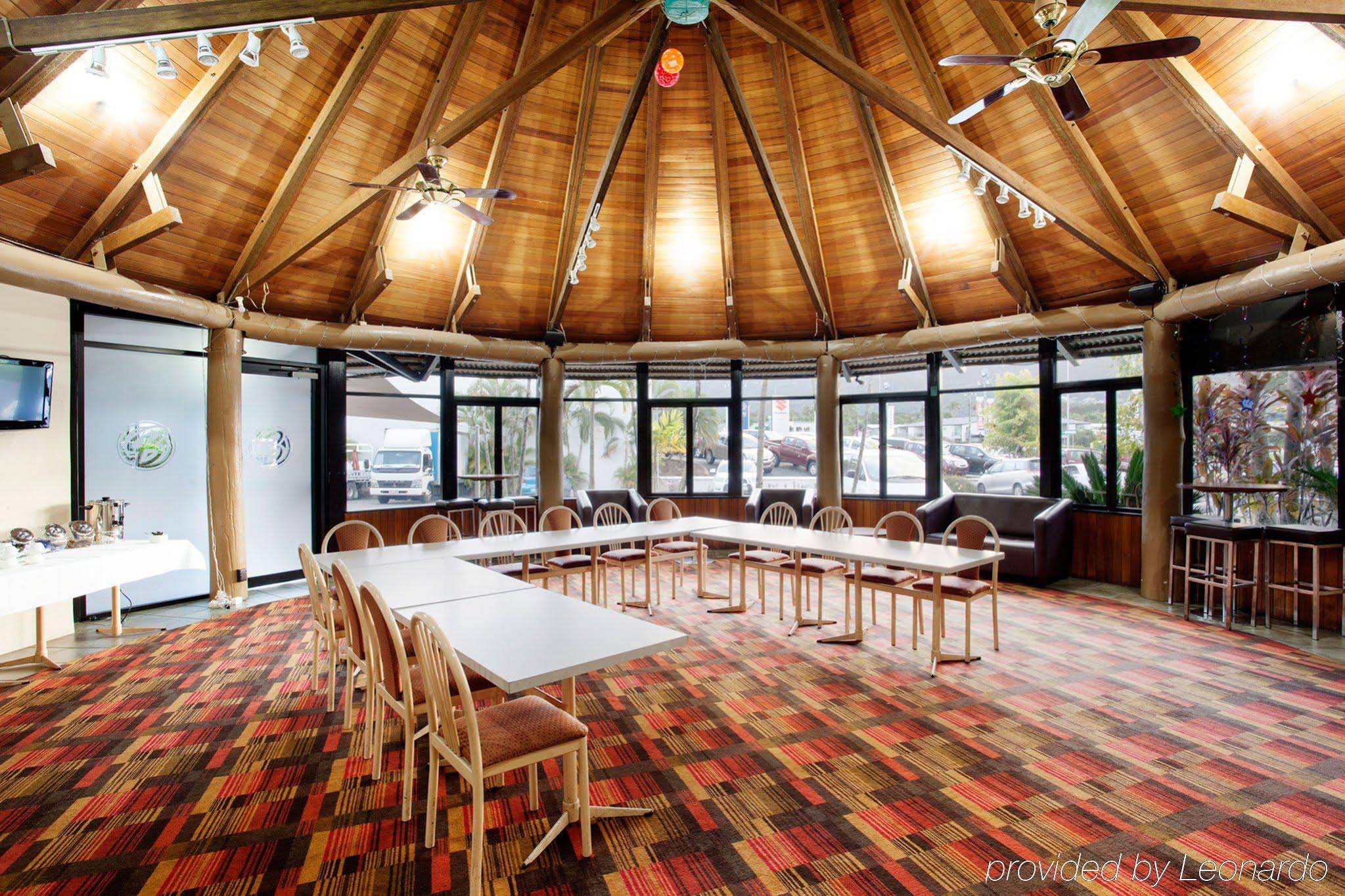 Nightcap at Balaclava Hotel