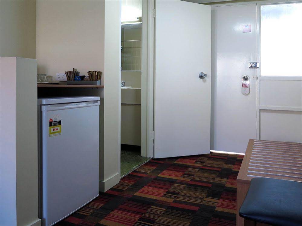 Nightcap at Balaclava Hotel