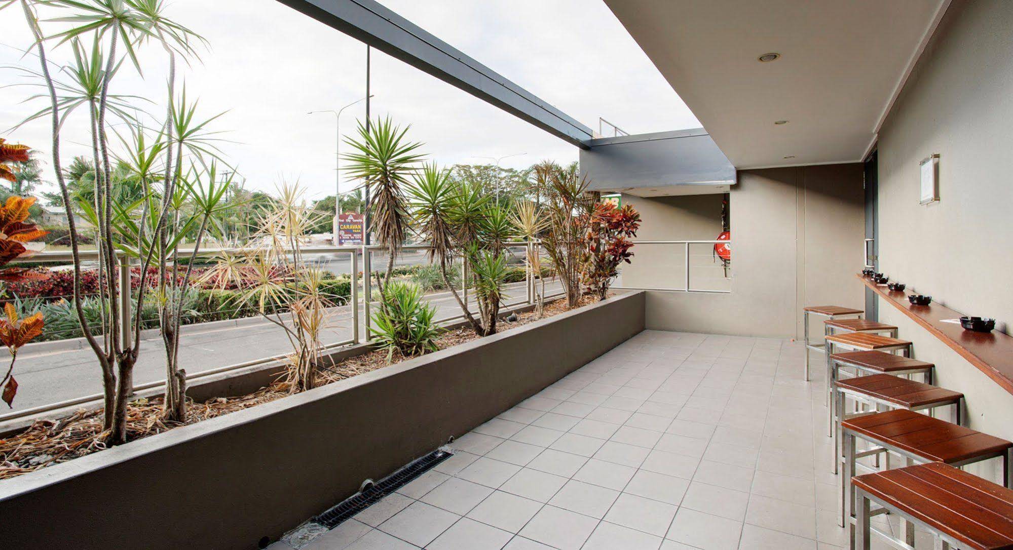 Nightcap at Balaclava Hotel