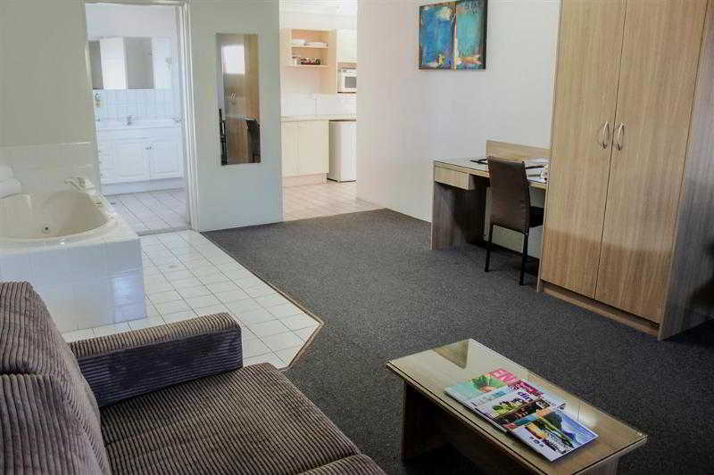 Best Western Sunnybank Star Motel & Apartments