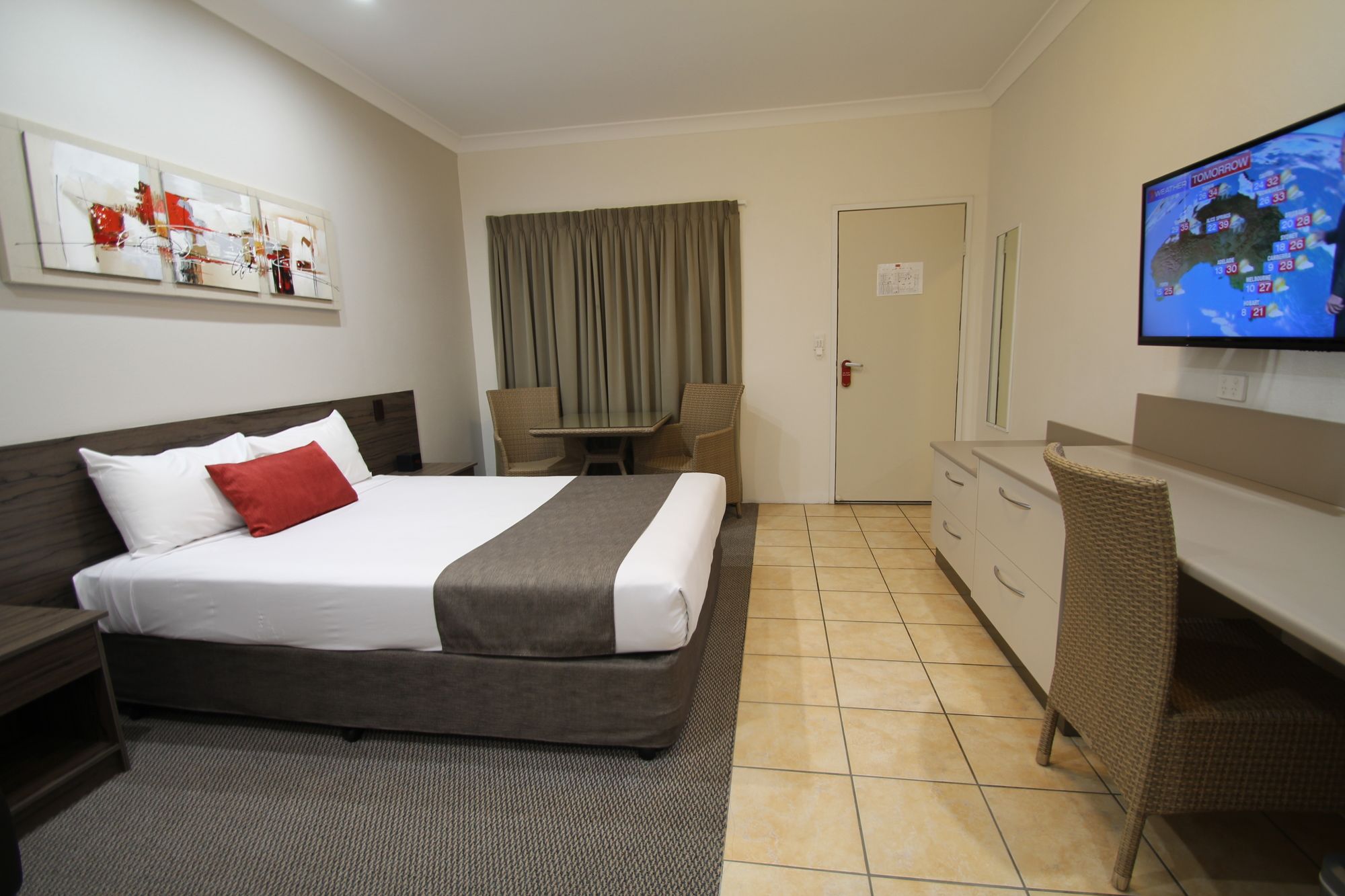 Midlander Motor Inn