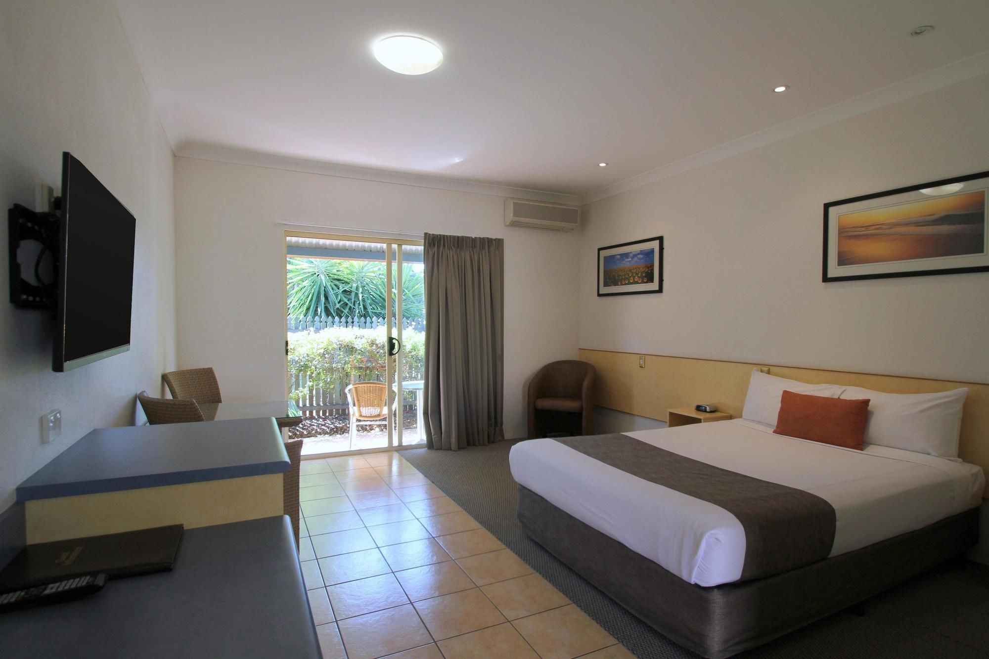 Midlander Motor Inn