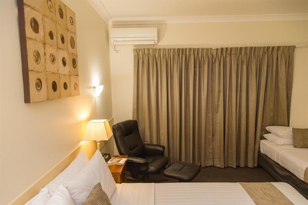 Emerald Maraboon Motor Inn