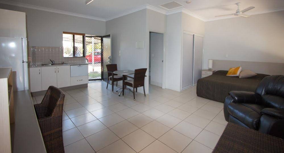 Western Gateway Motel