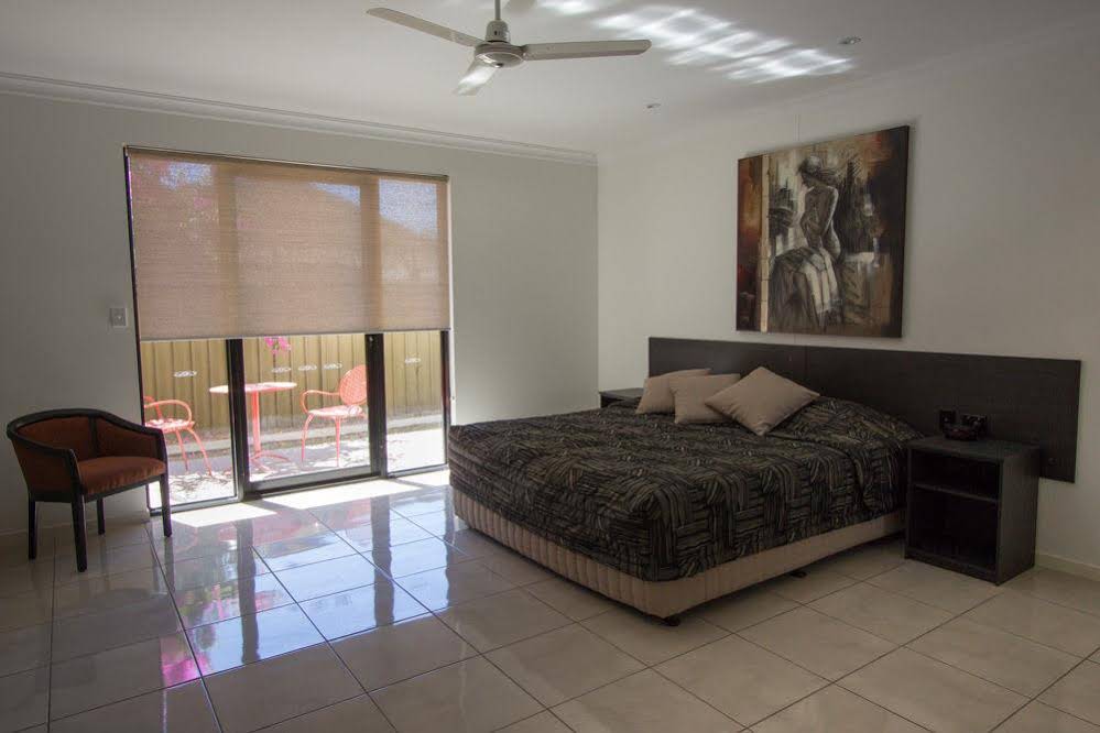 Western Gateway Motel