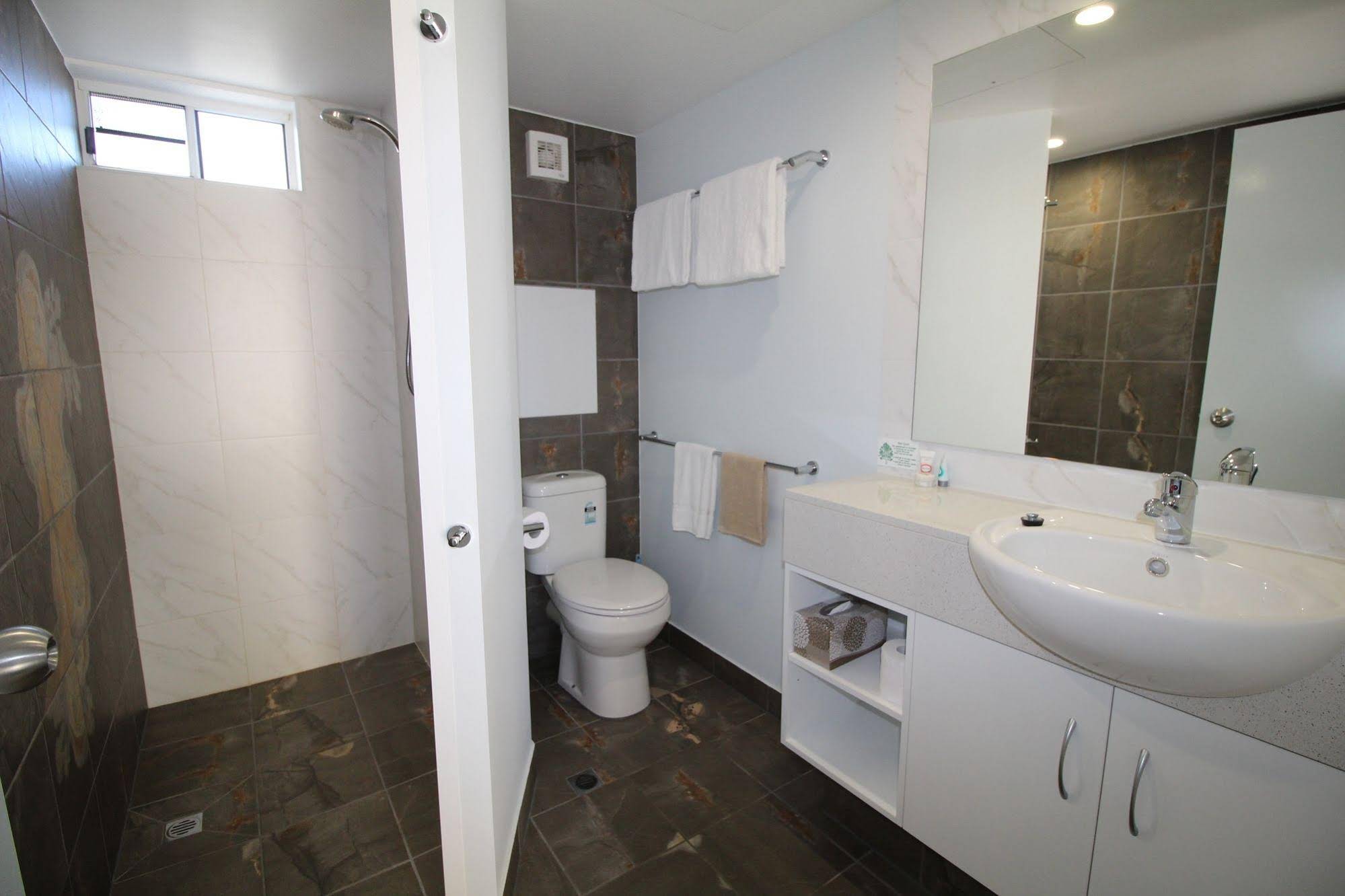 Endeavour Inn Emu Park