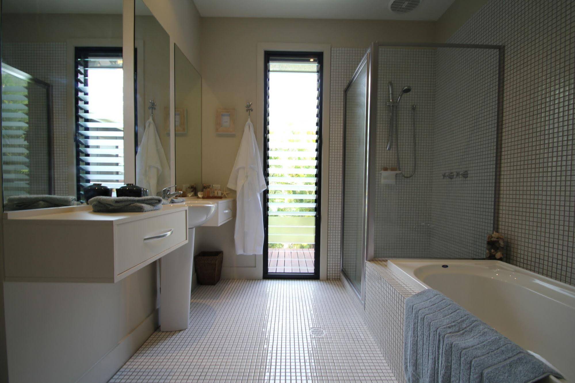 Phoenix Eumundi Bed & Breakfast