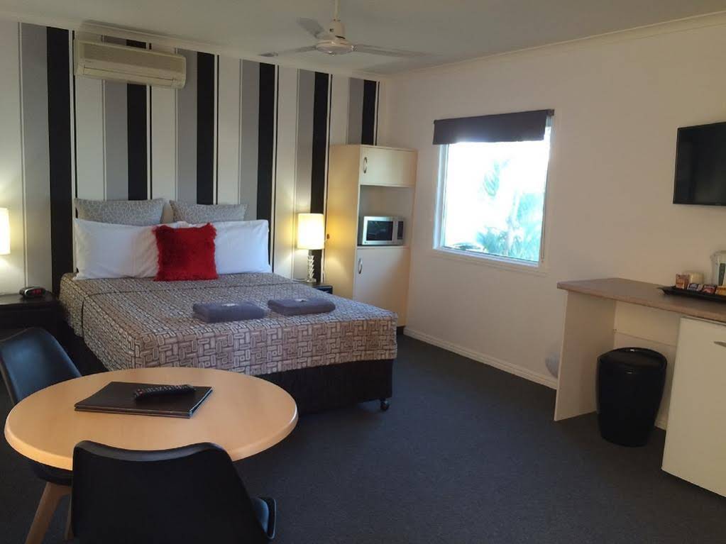 Gin Gin Central Motel