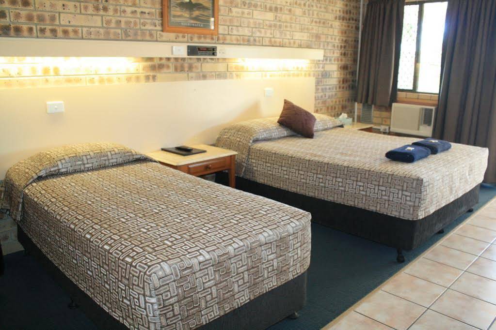 Gin Gin Central Motel