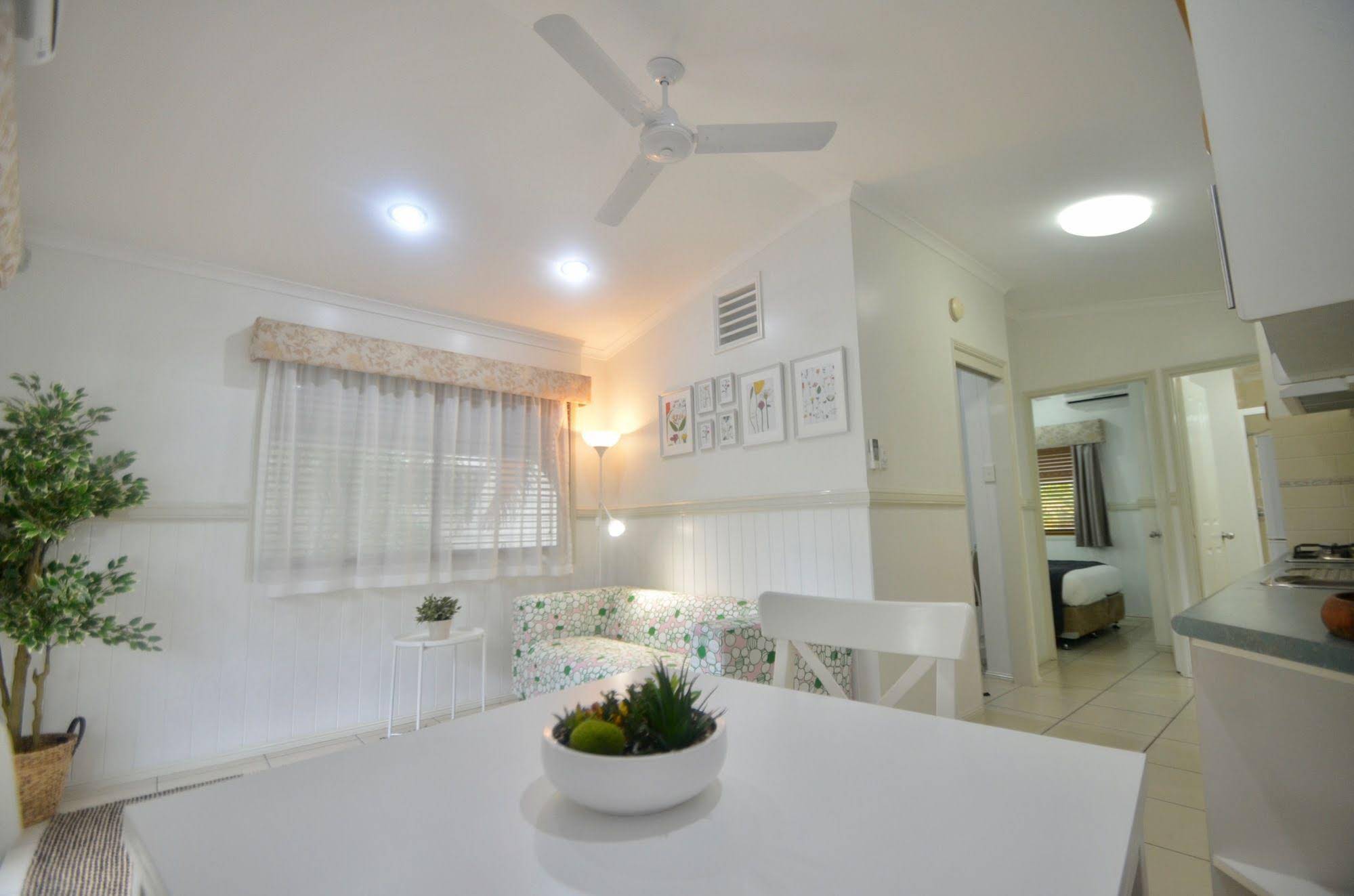 Barney Beach Accommodation Centre