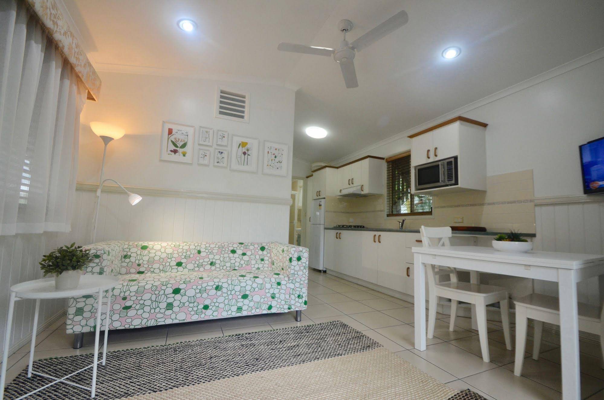 Barney Beach Accommodation Centre