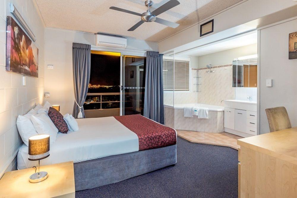 Camelot Motel