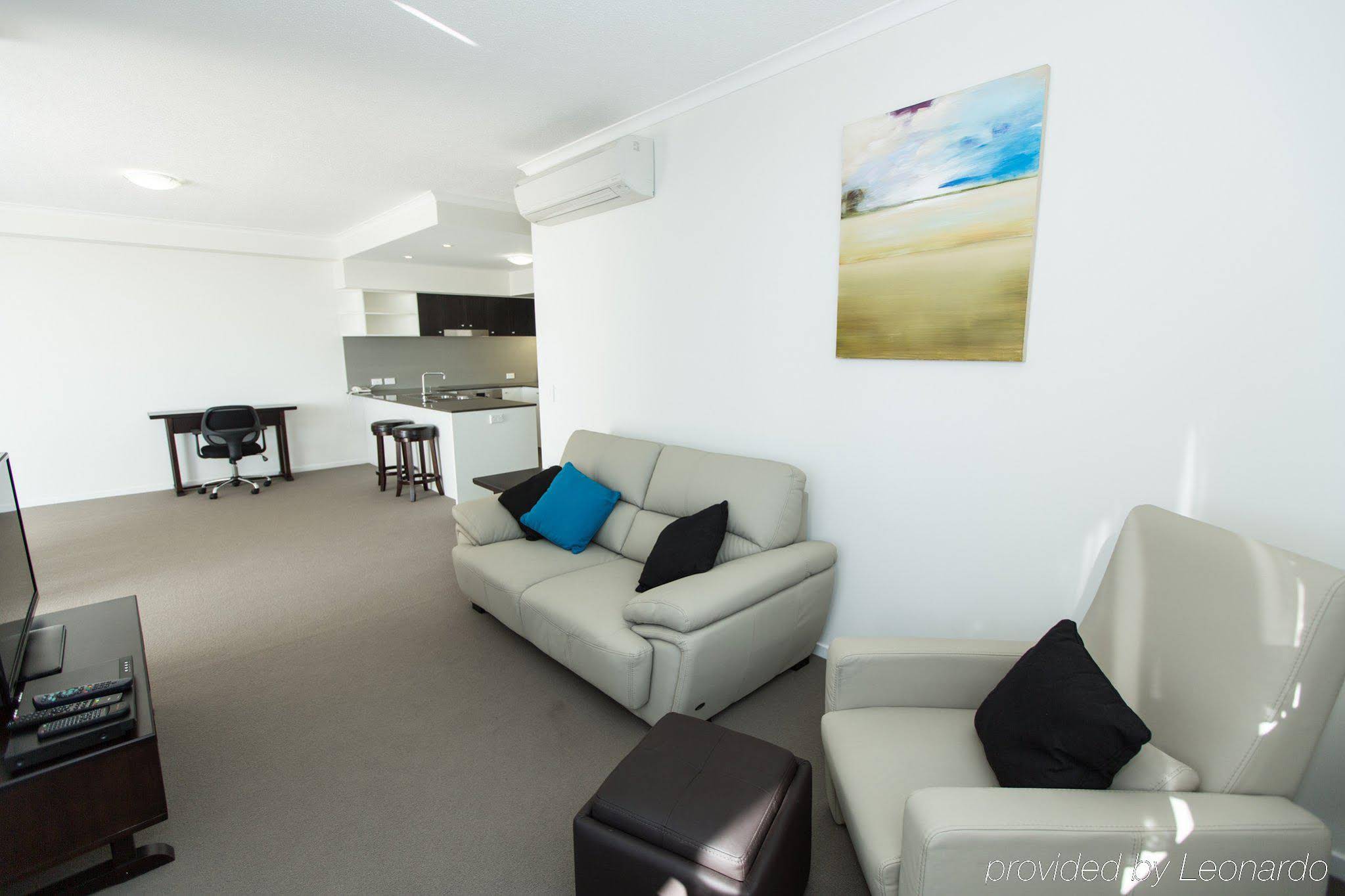 Curtis Central Apartments Hotel