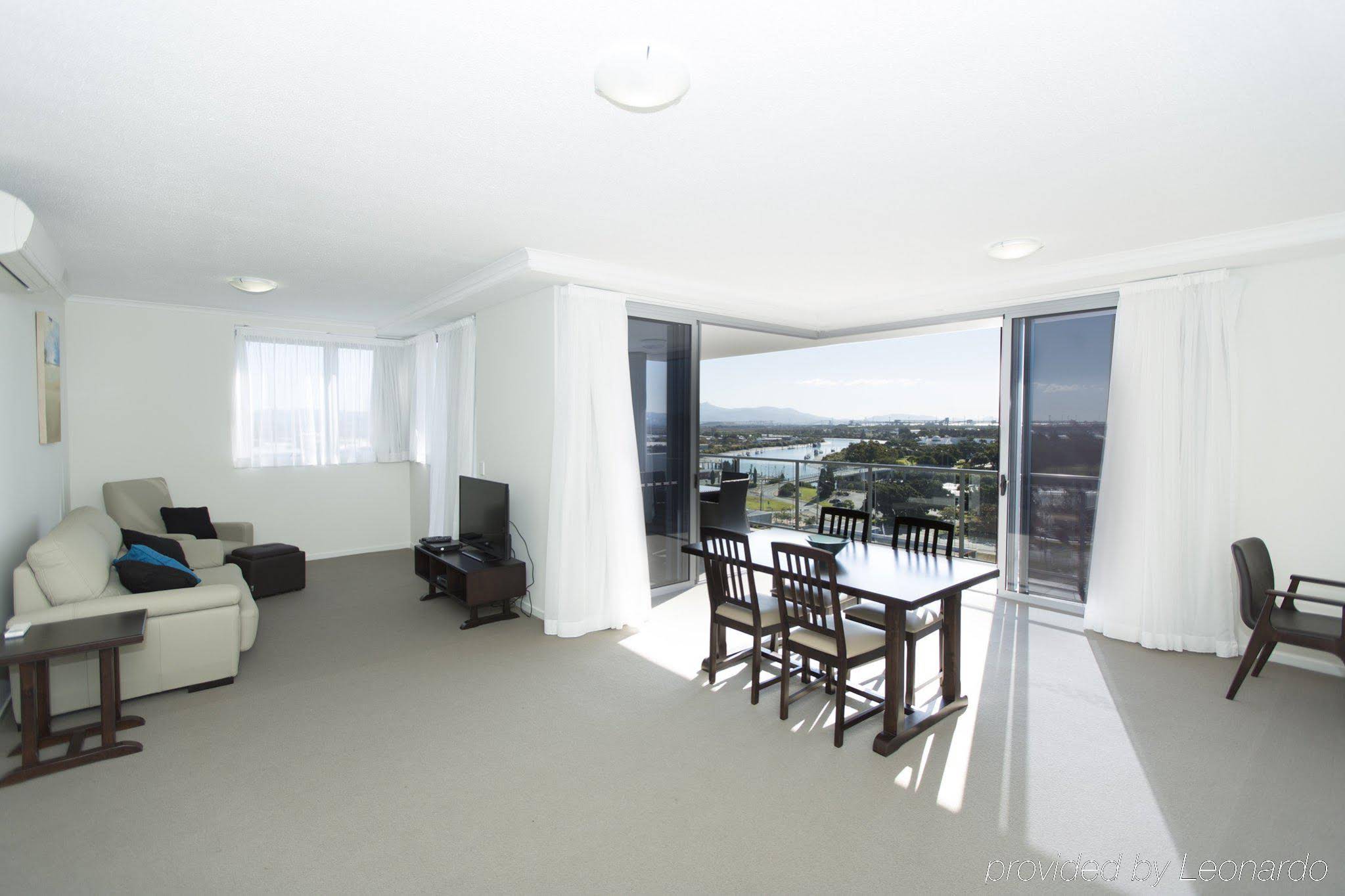 Curtis Central Apartments Hotel