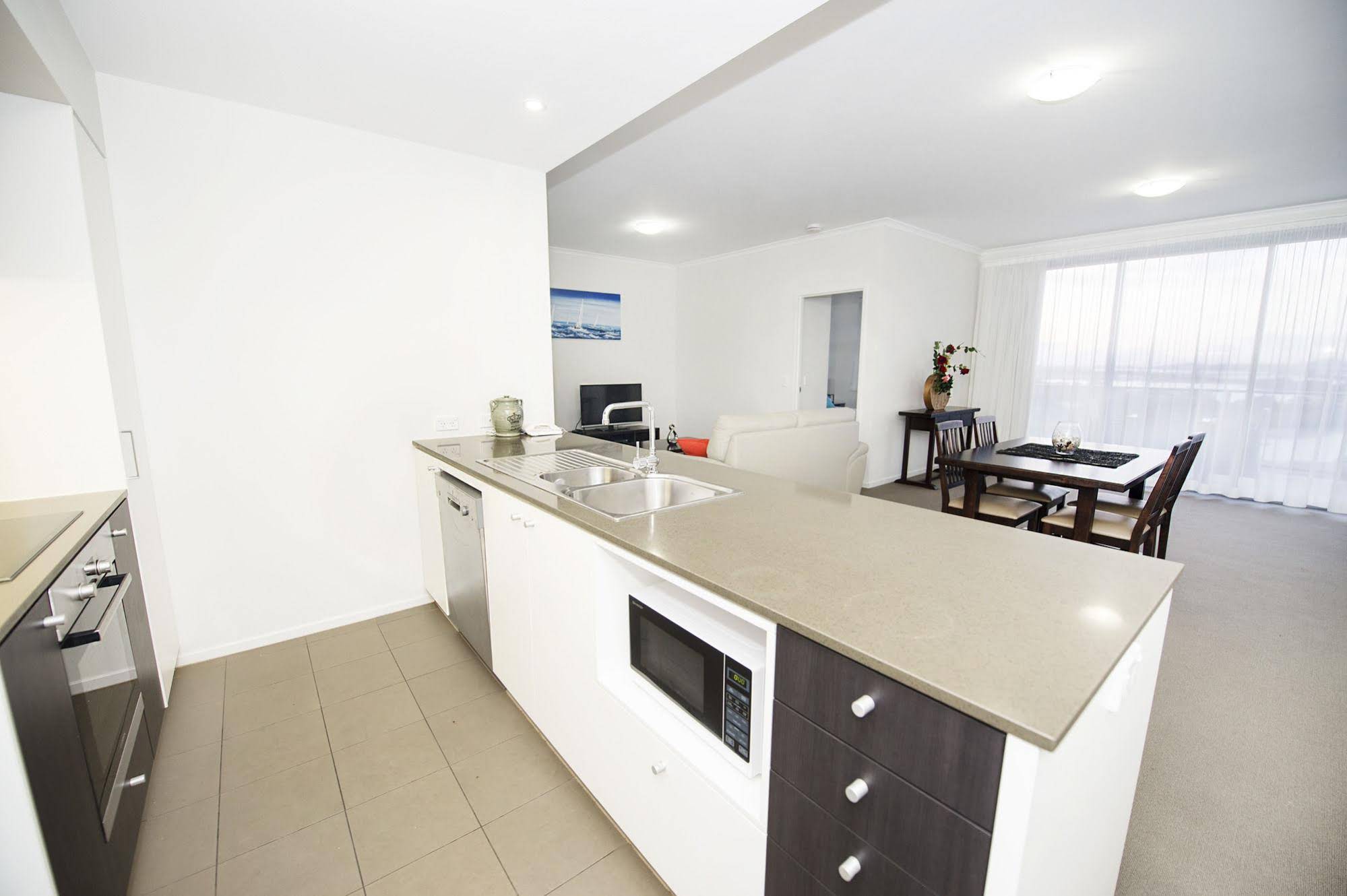 Curtis Central Apartments Hotel