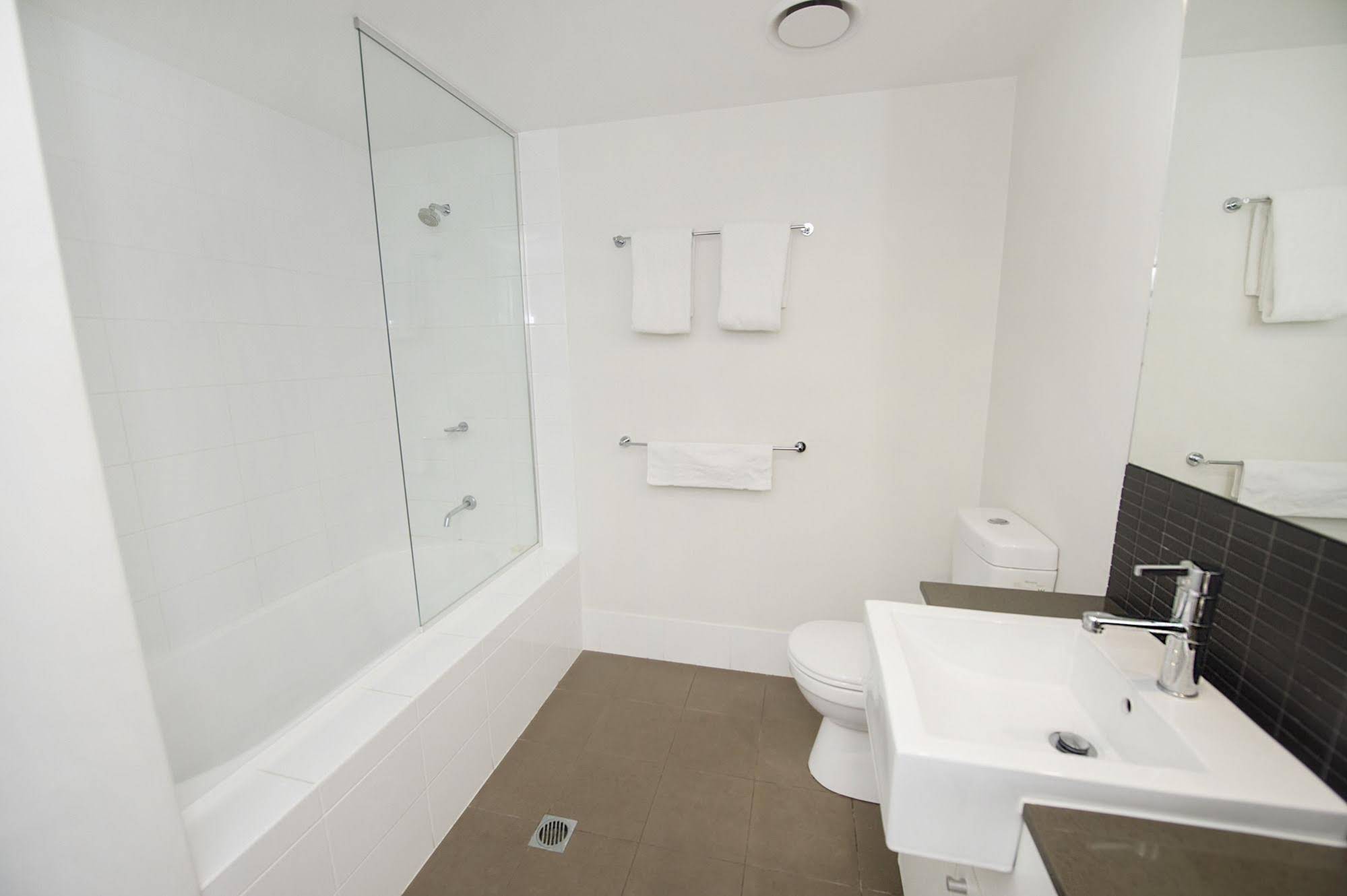 Curtis Central Apartments Hotel