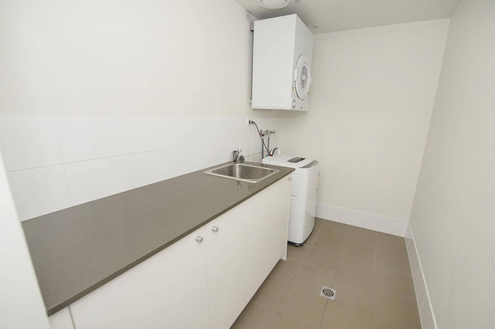 Curtis Central Apartments Hotel