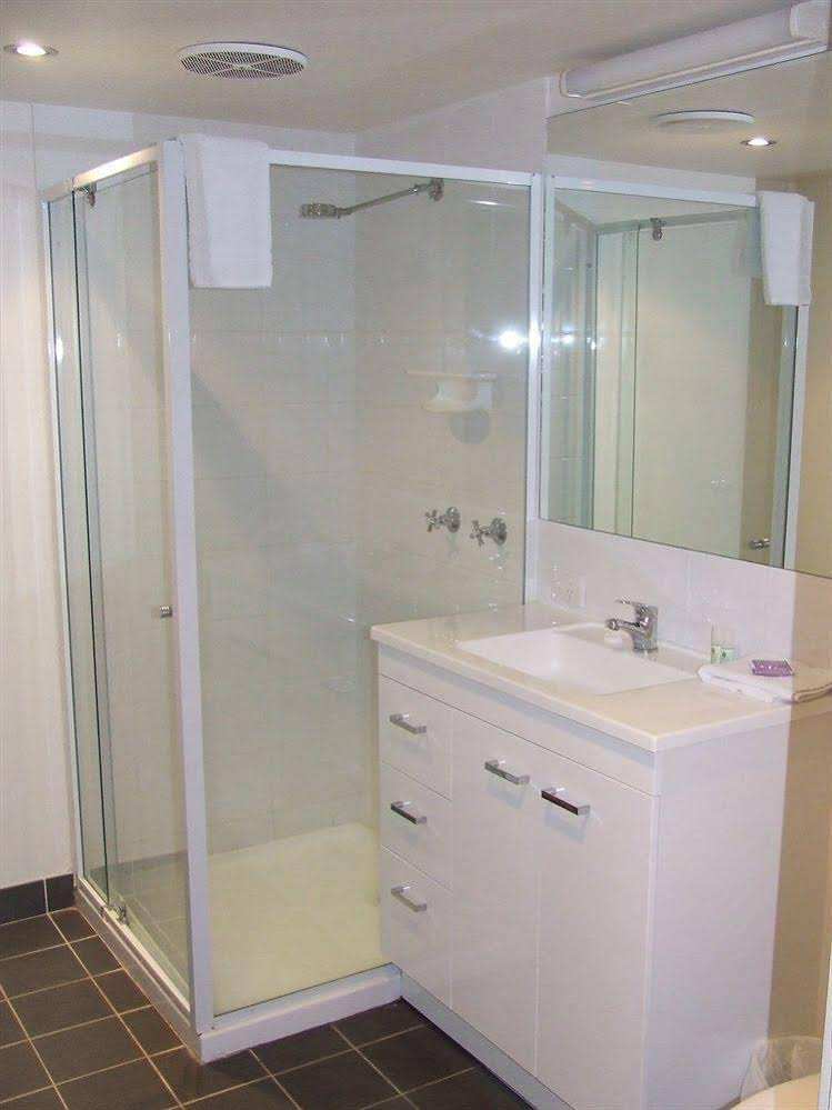 Gladstone Reef Hotel Motel