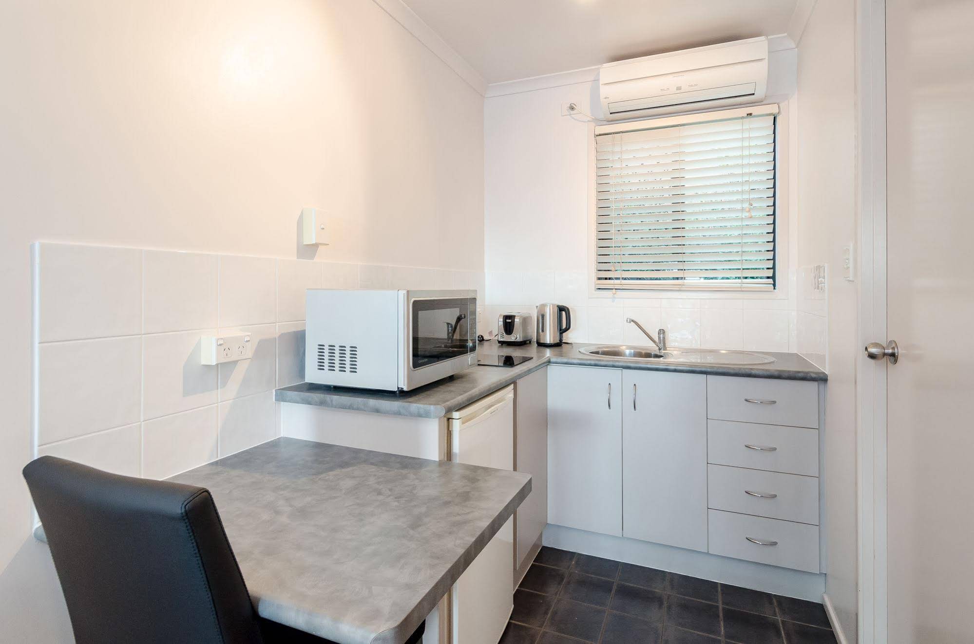 Xenia Central Studio Accommodation