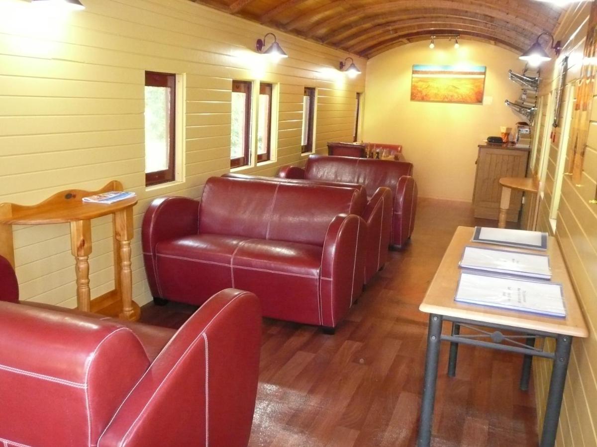 Glasshouse Mountains Ecolodge