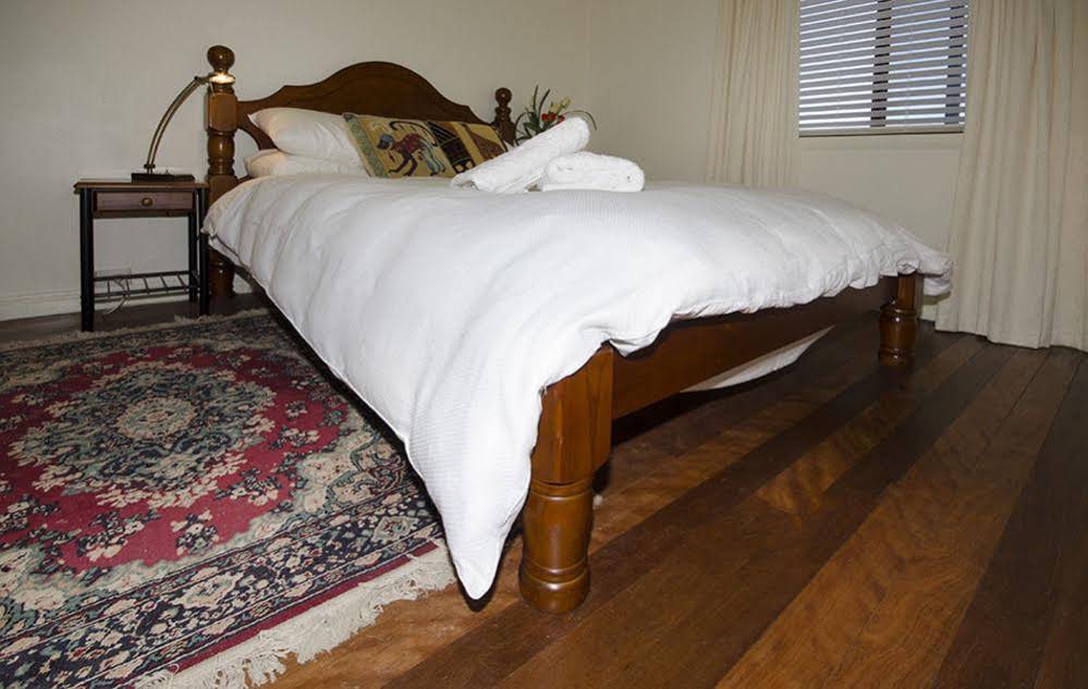 Glen Aplin Gardens B&B