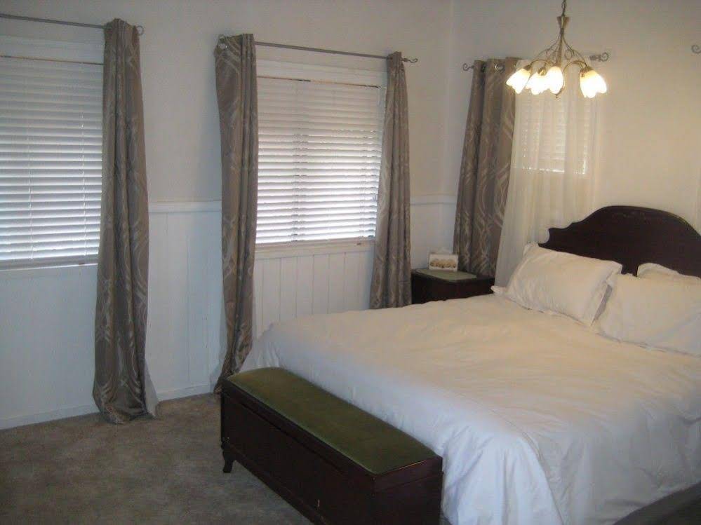 Glen Aplin Gardens B&B