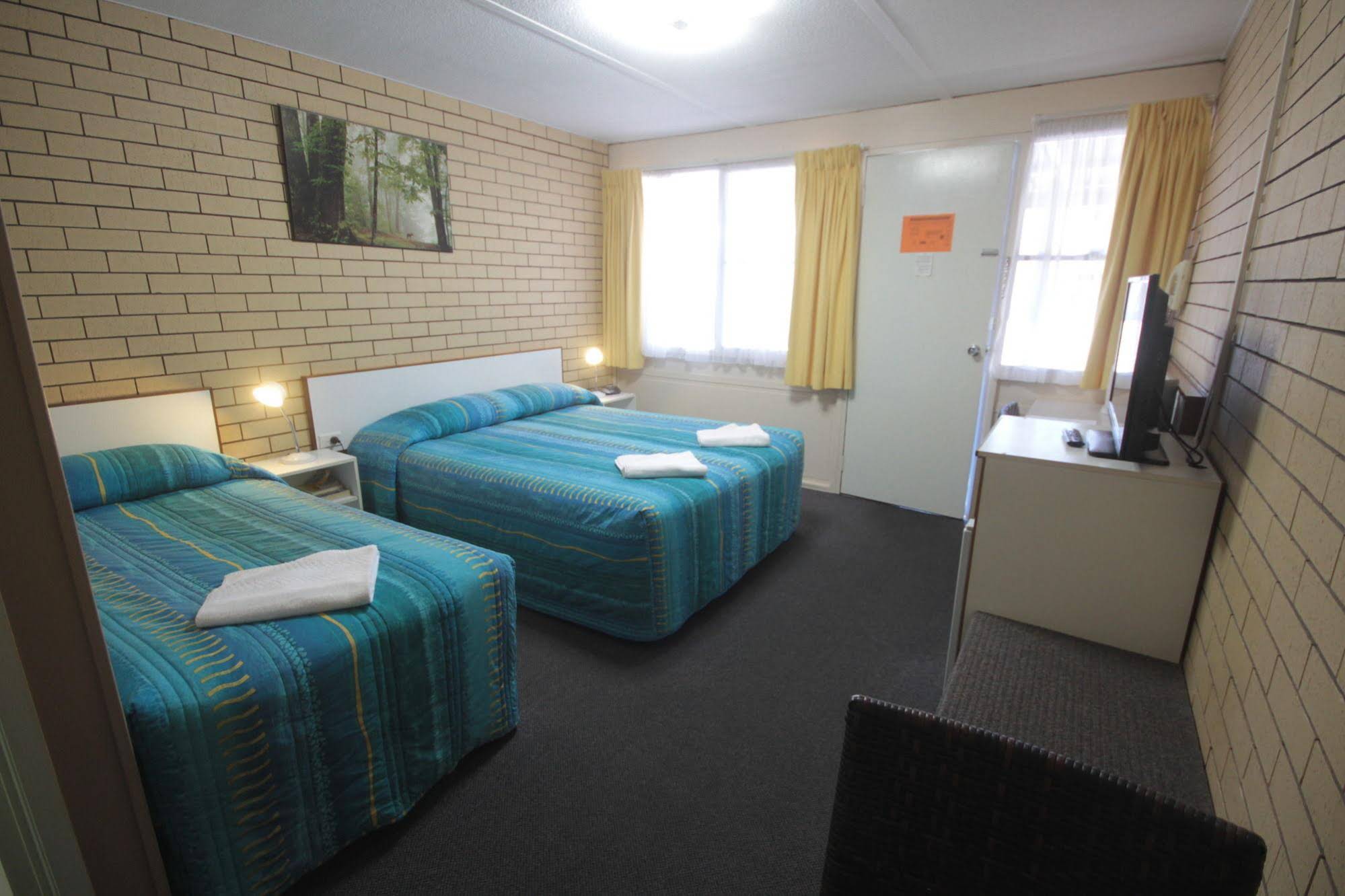 Binalong Motel