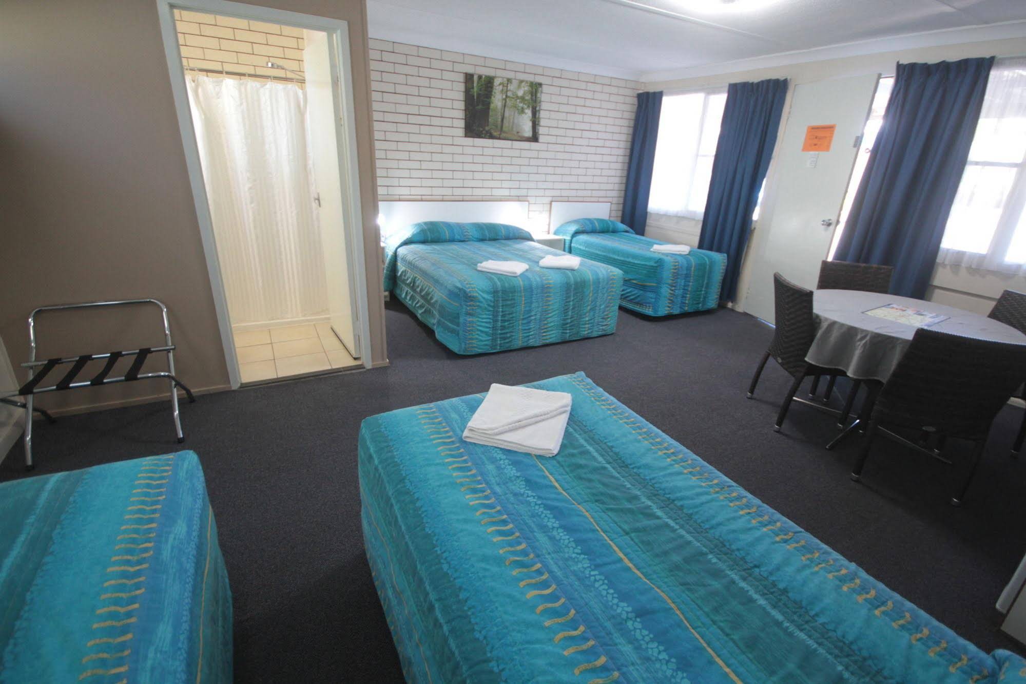 Binalong Motel