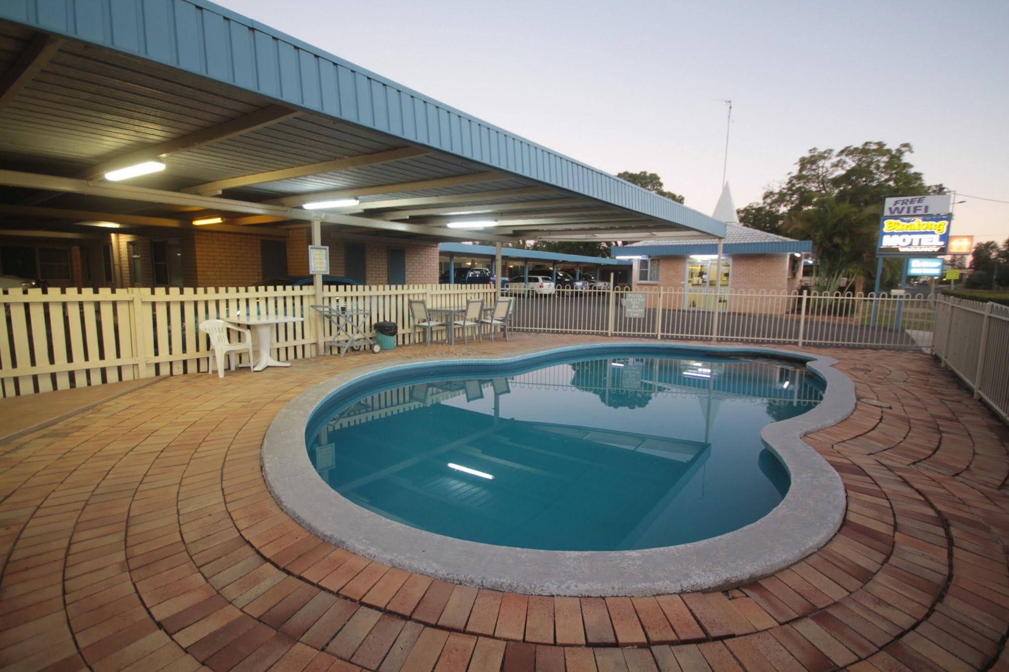 Binalong Motel