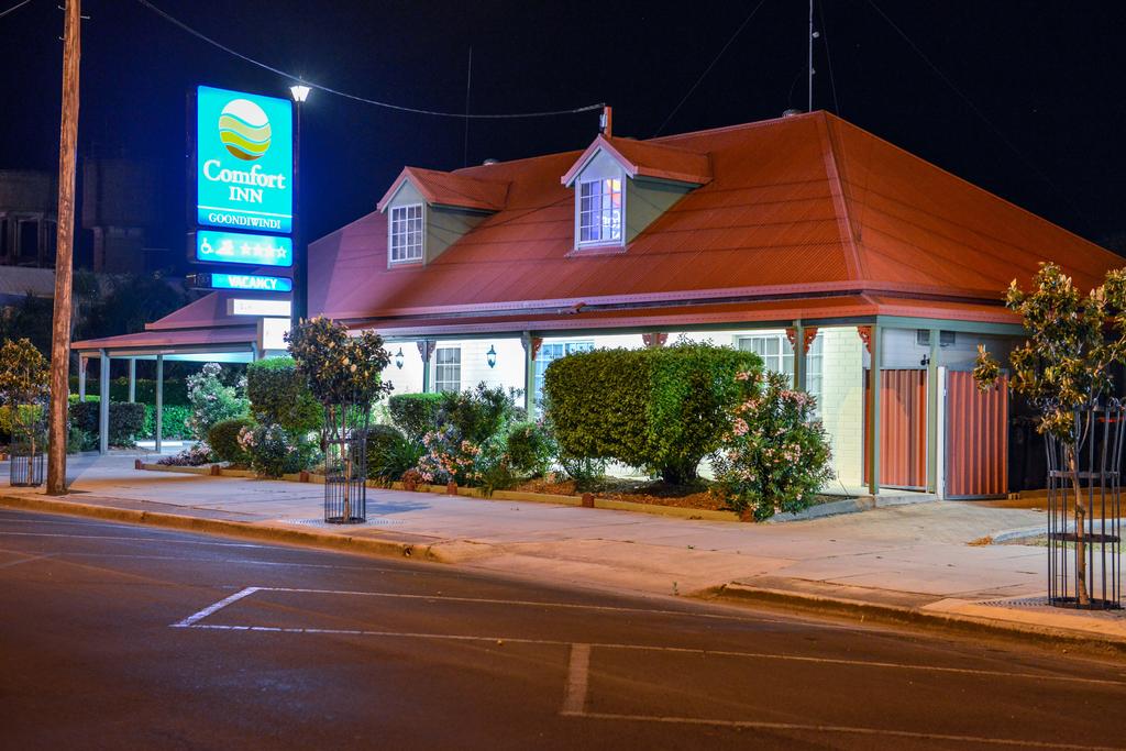 Pioneer Motel