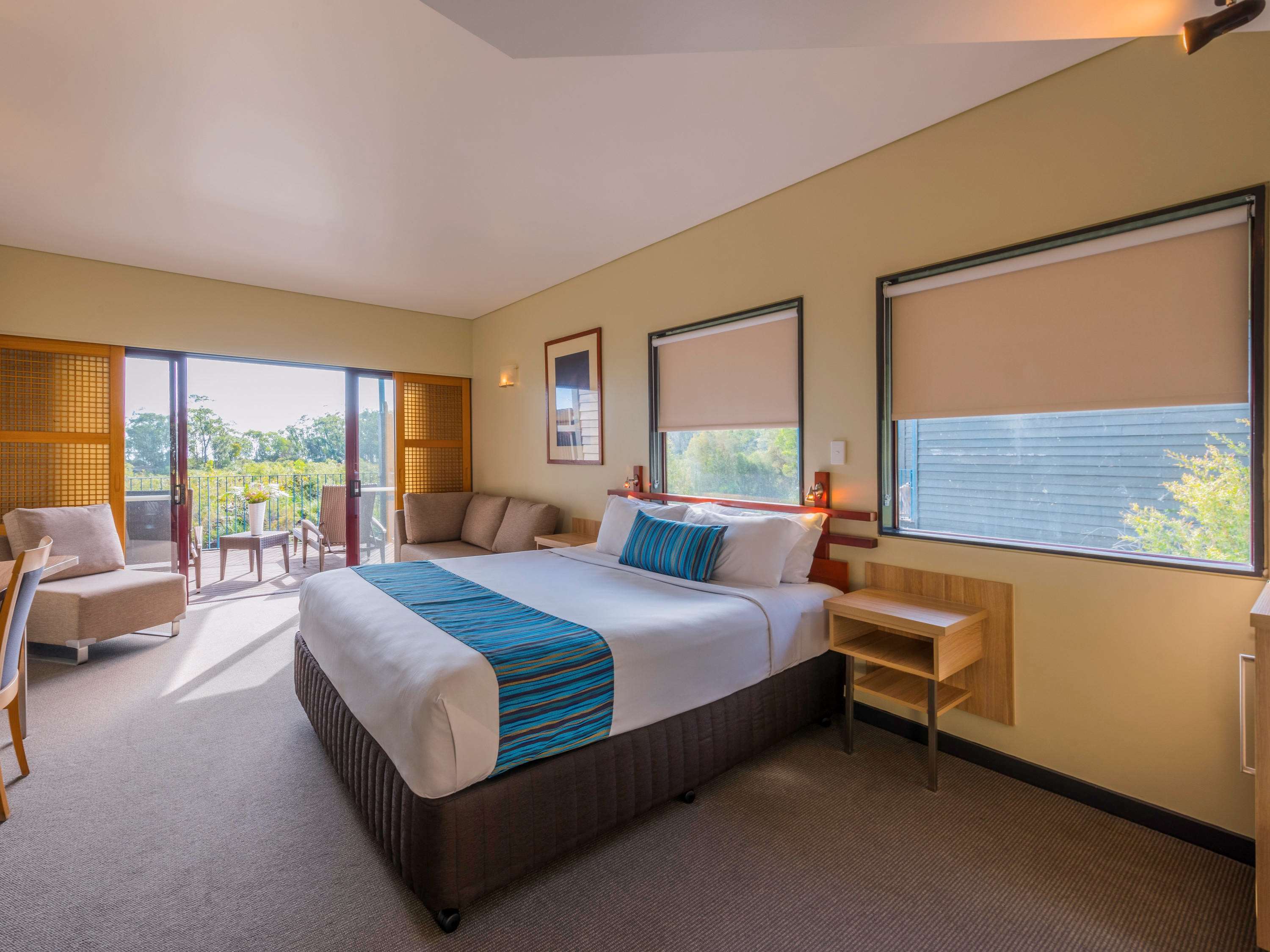 Kingfisher Bay Resort